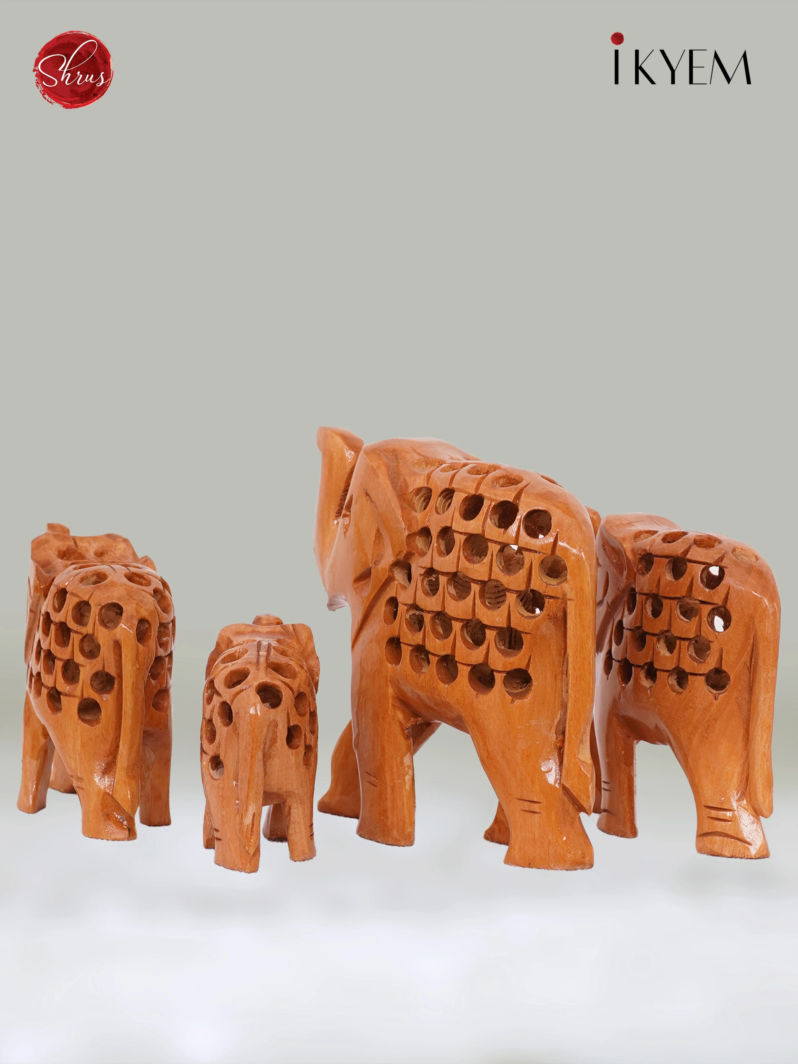 Wooden Elephants Idol (Pair of 4) - Image 2