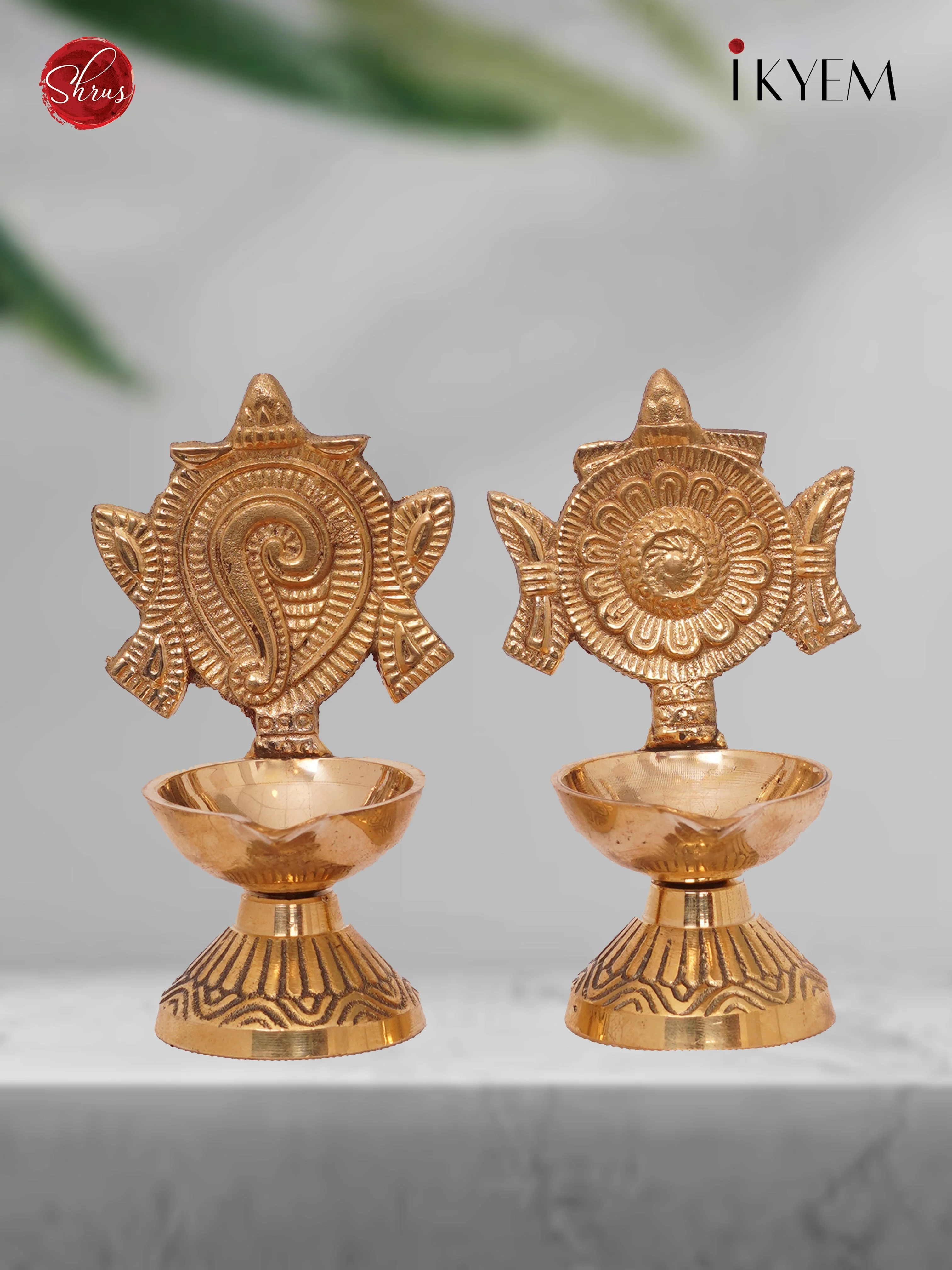 Shangu Chakra Lamp