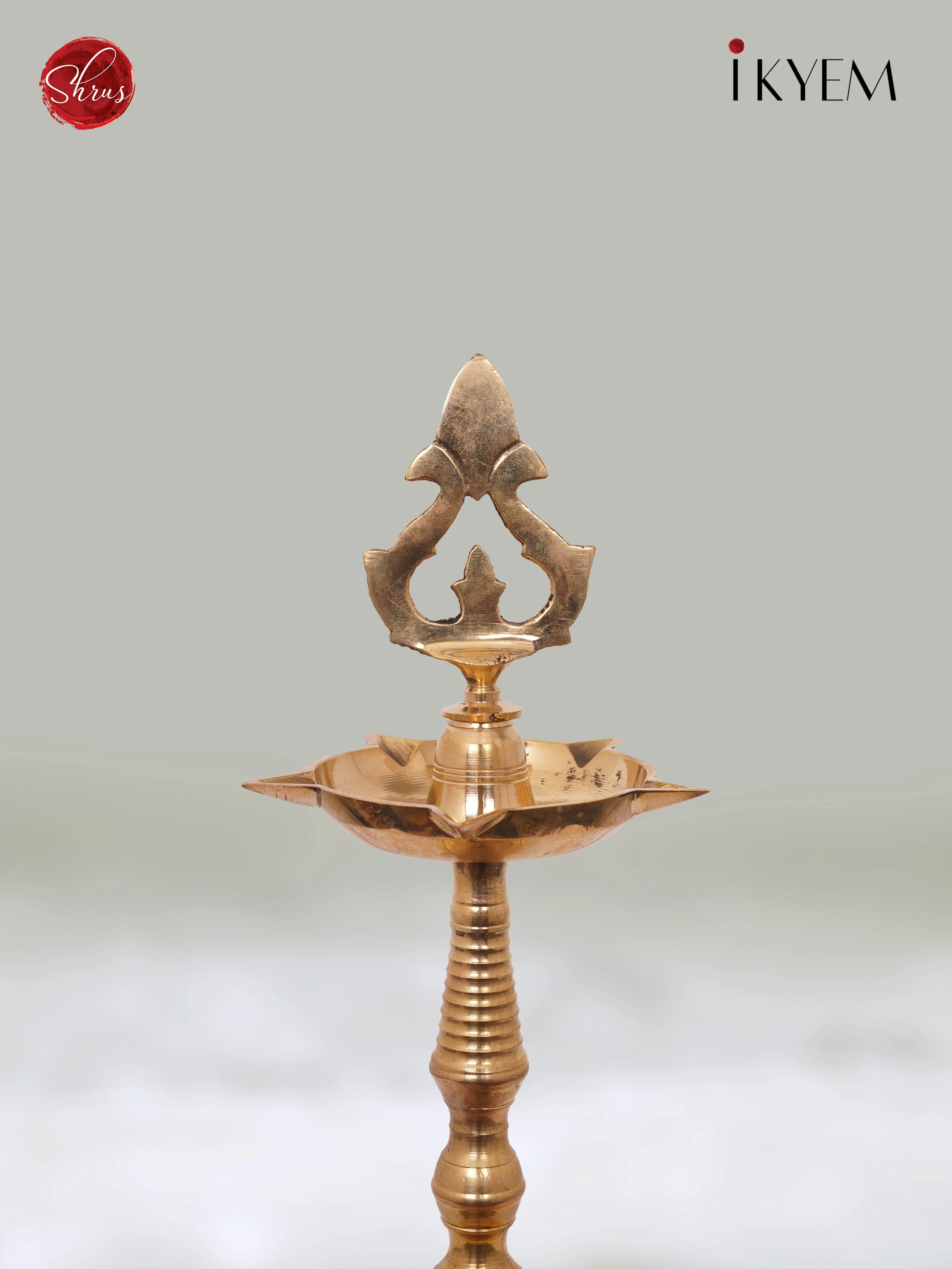 Brass Vel Kuthu Velakku with 5 Thirees - Image 2