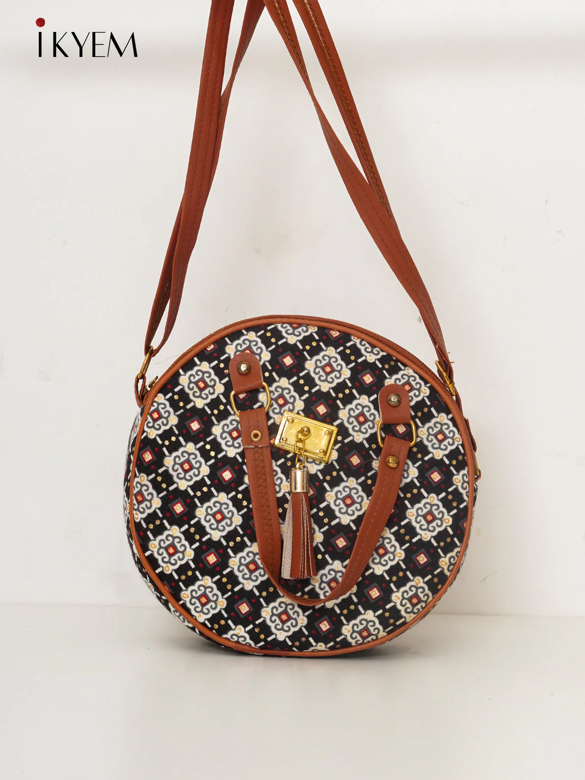 Printed Sling Bag - 3J21029