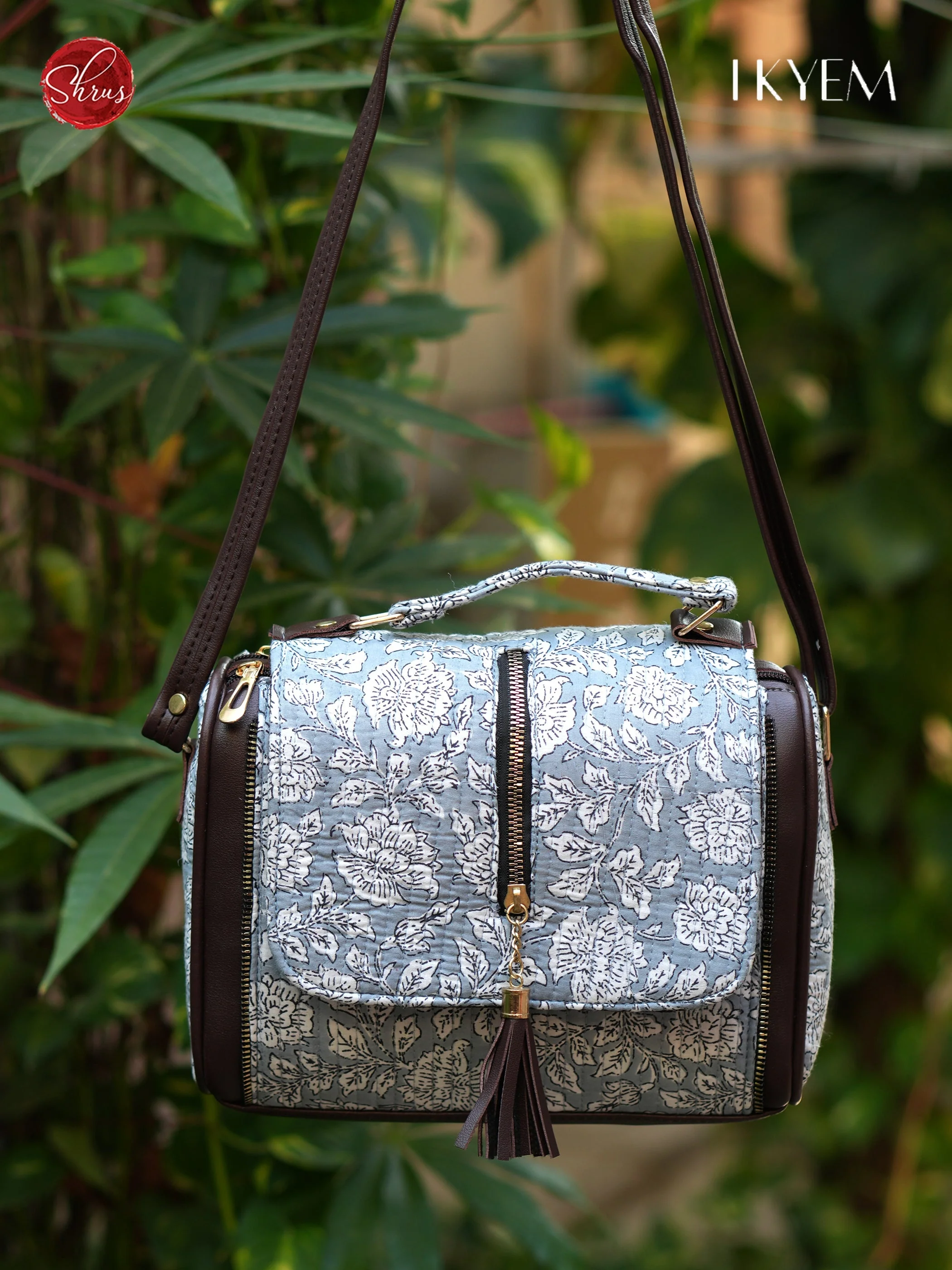 Grey - Hand bag