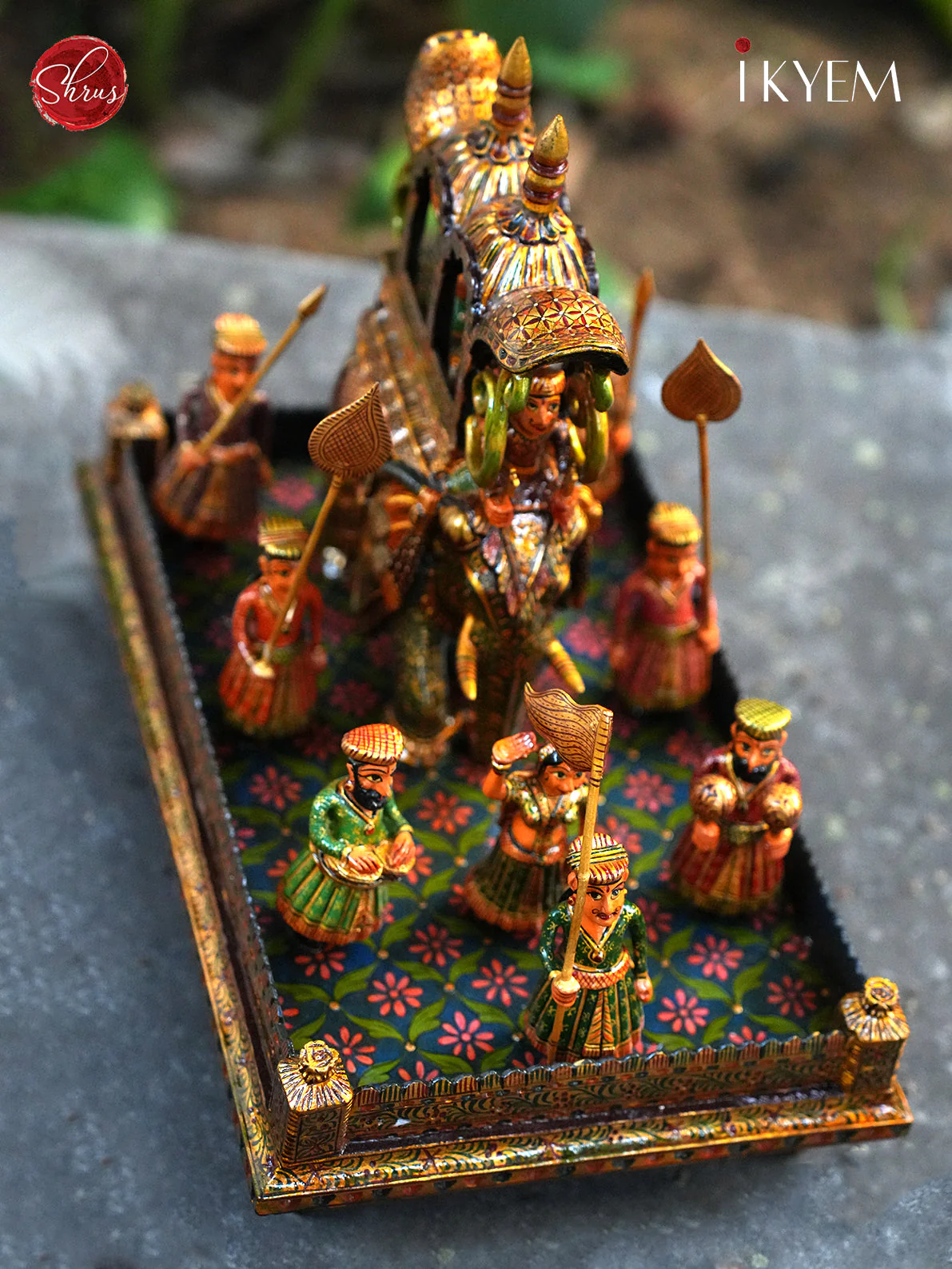 Wooden Handpainted Elephant Ambari with soldiers parade with Pure Gold Foil work - Image 4