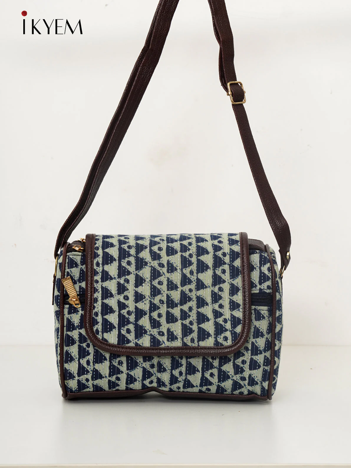 Black & White - Ajrakh Hand Bag