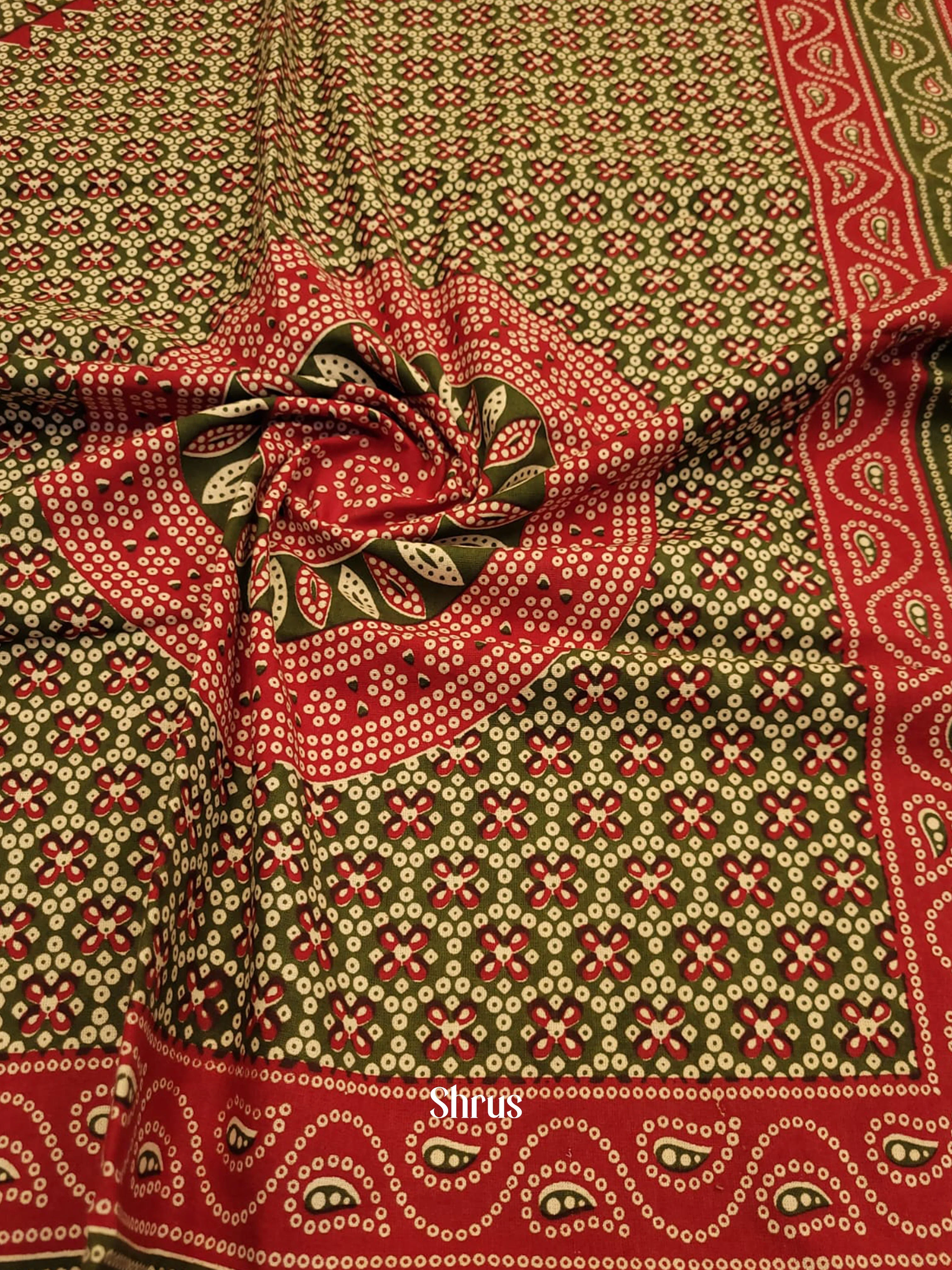 Green & Red- Bed Spreads