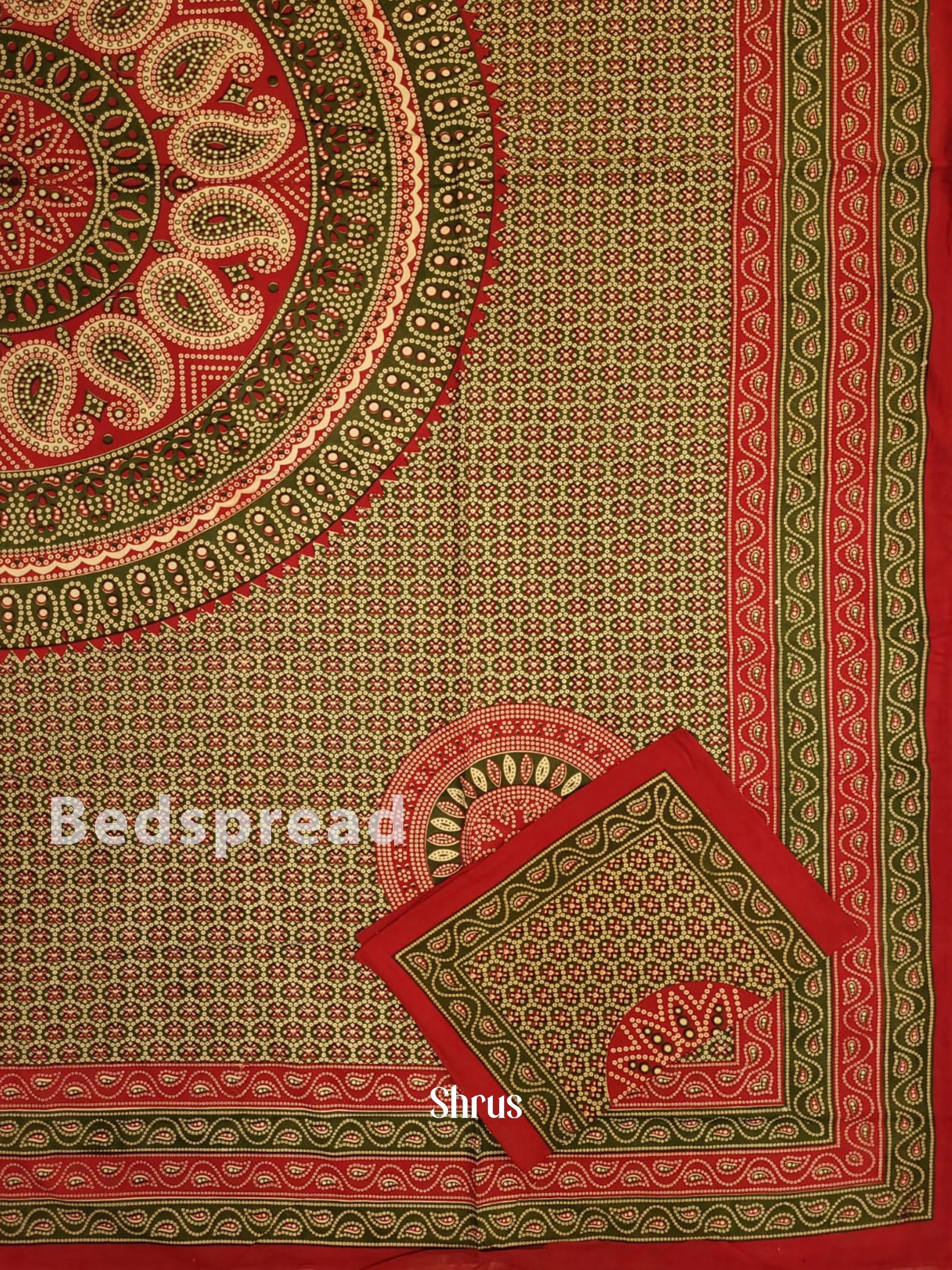 Green & Red- Bed Spreads - Image 2