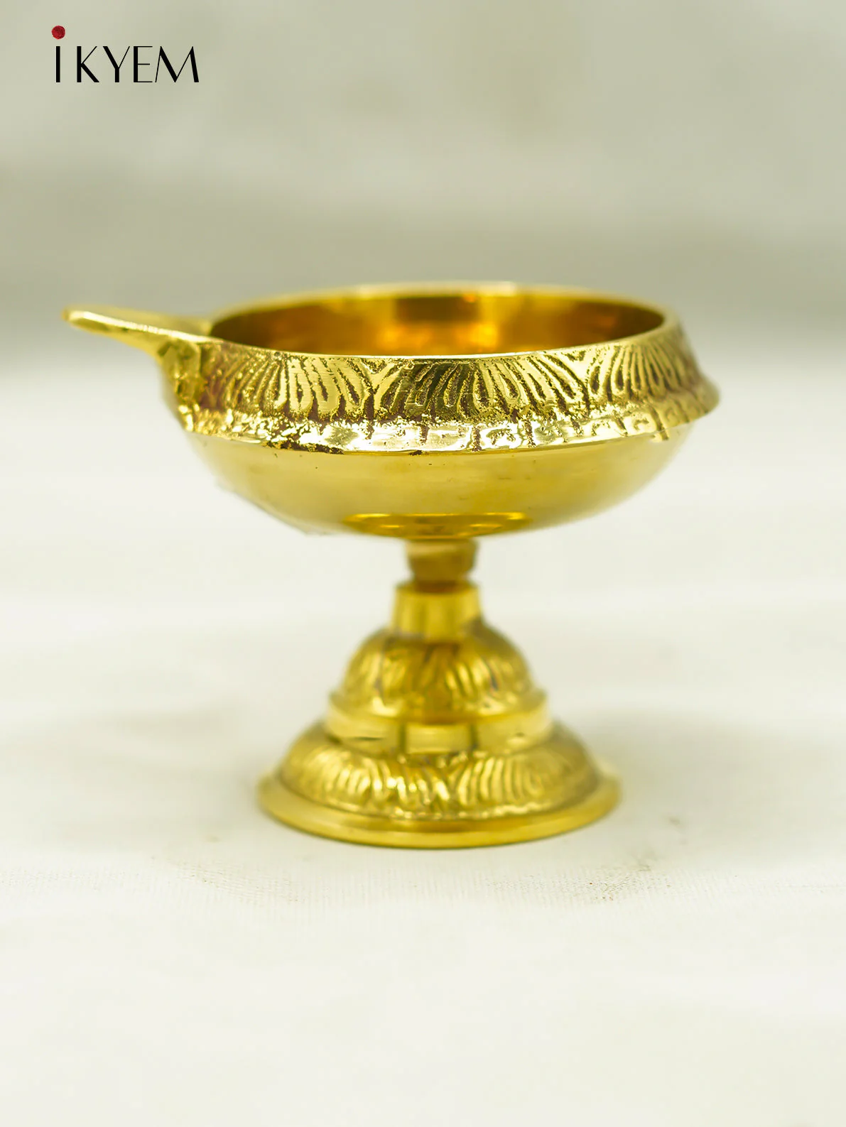 Brass Vilakku with Stand - Image 2