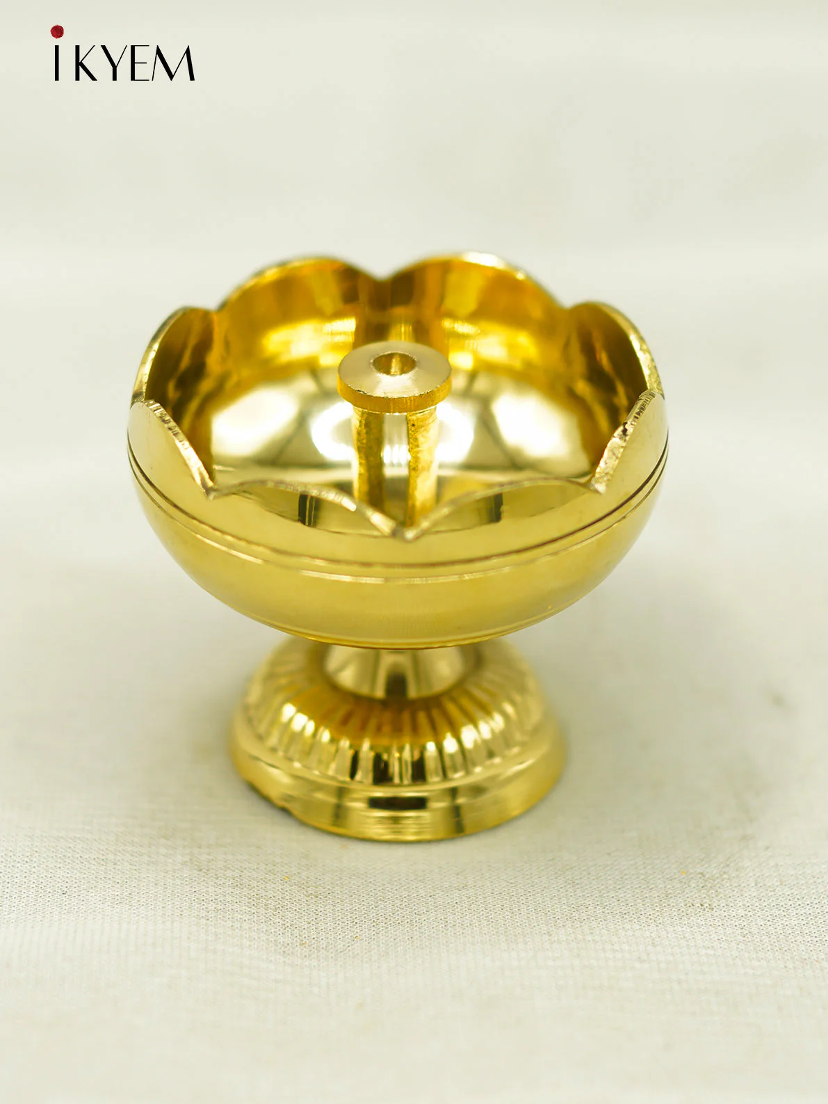 Brass Lotus Vilakku - Image 2