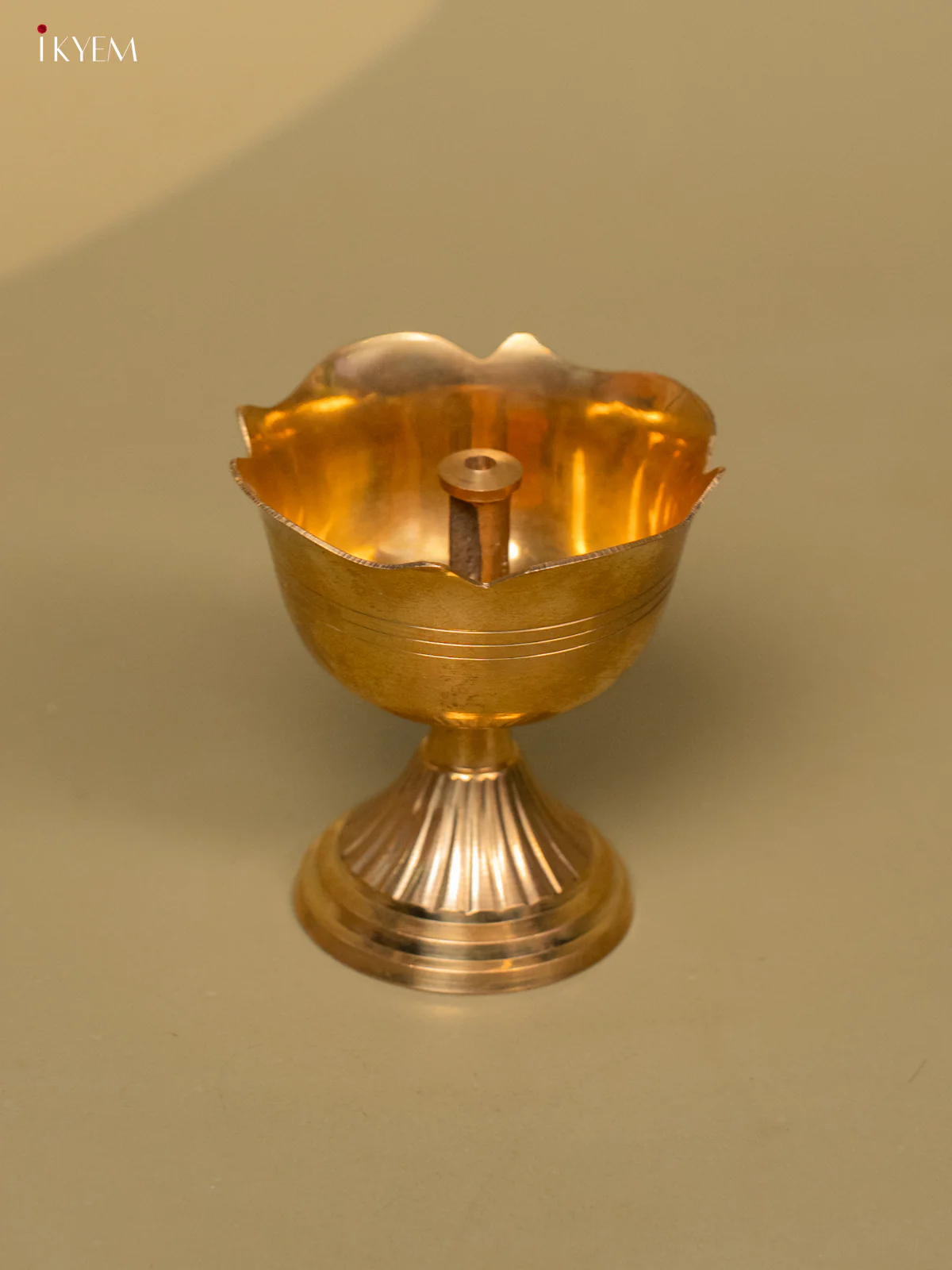 Brass Flower Diya - 4FJ14013 - Image 2