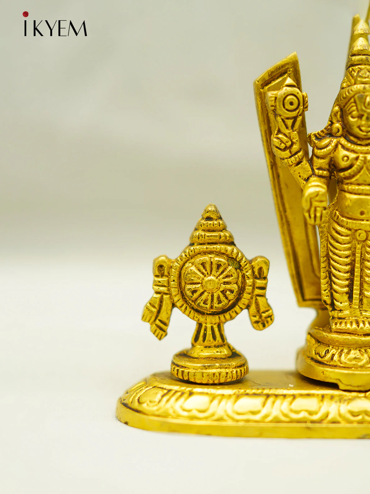 Brass Vishnu Namam, sangu, chakram - Image 3
