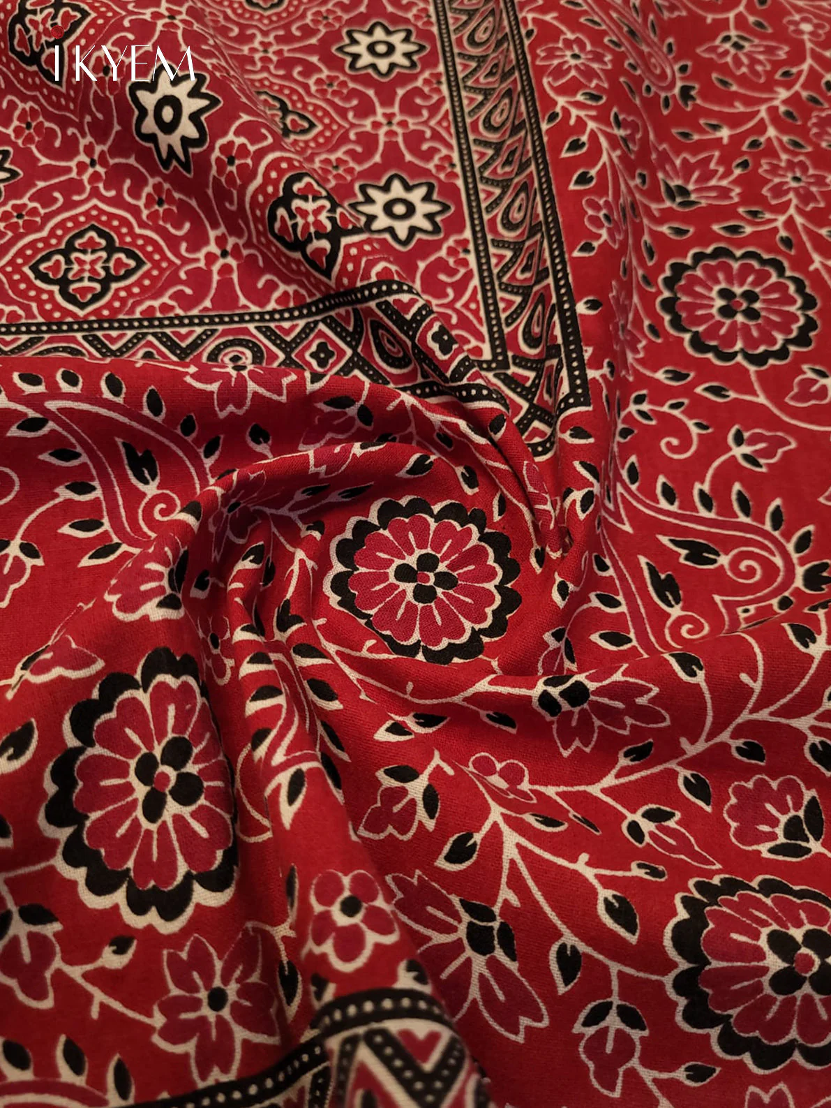 Red & Black - Bed Spread