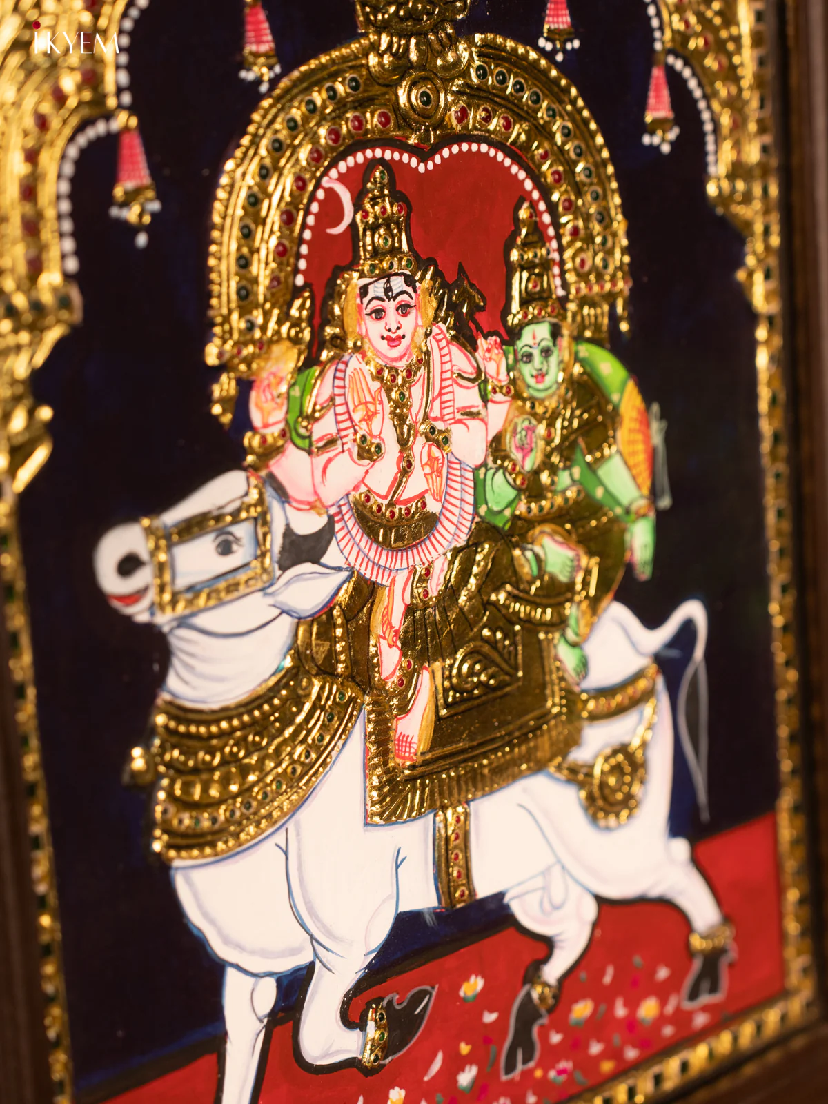 Tanjore Painting - Shiva Parvathi in Rhishaba Vahanam - 4IJ21013 - Image 3