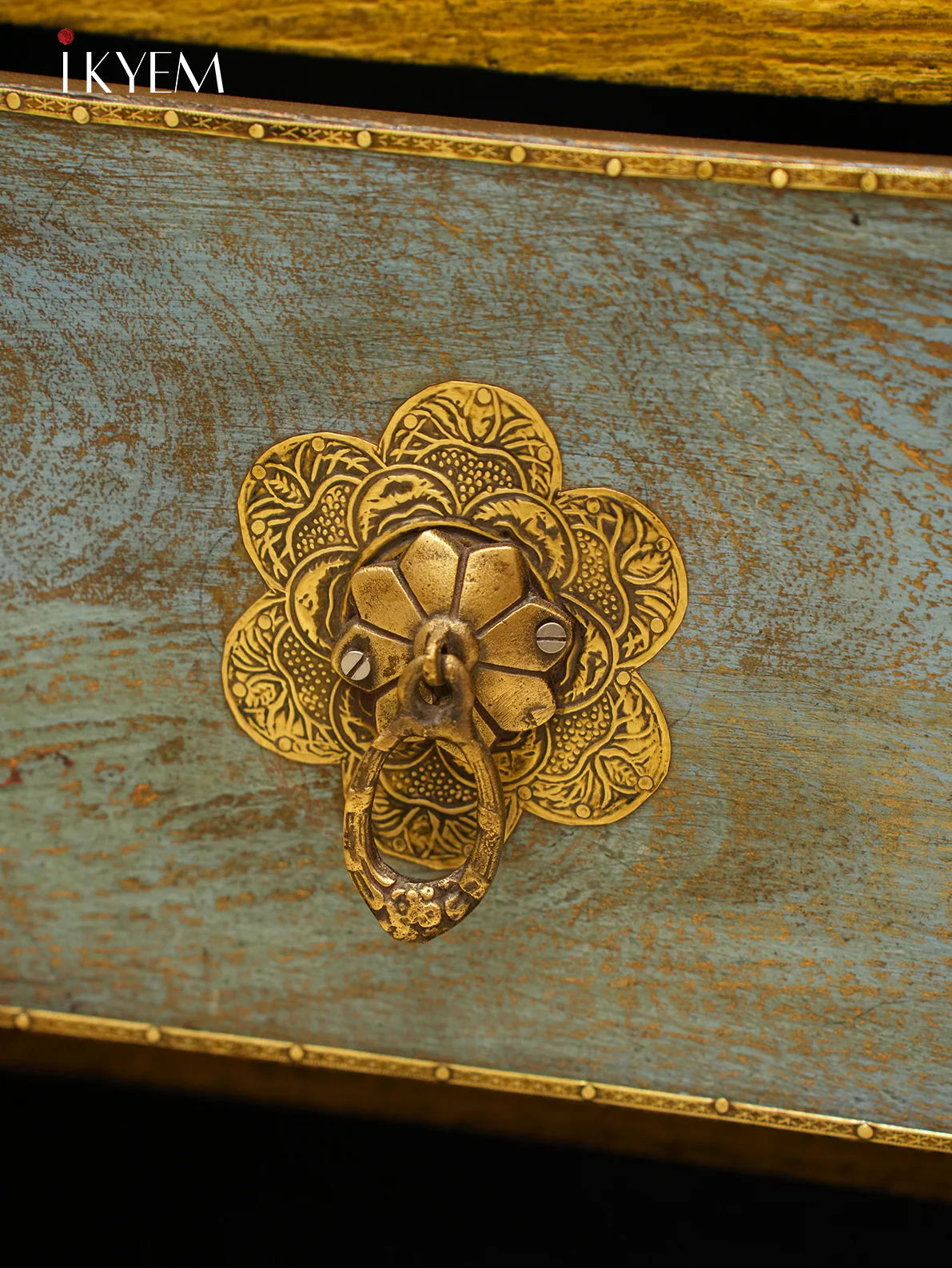 Vintage Bedside Drawer with Brass embellishments - (20×19) Inch - 4IJ24002 - Image 3