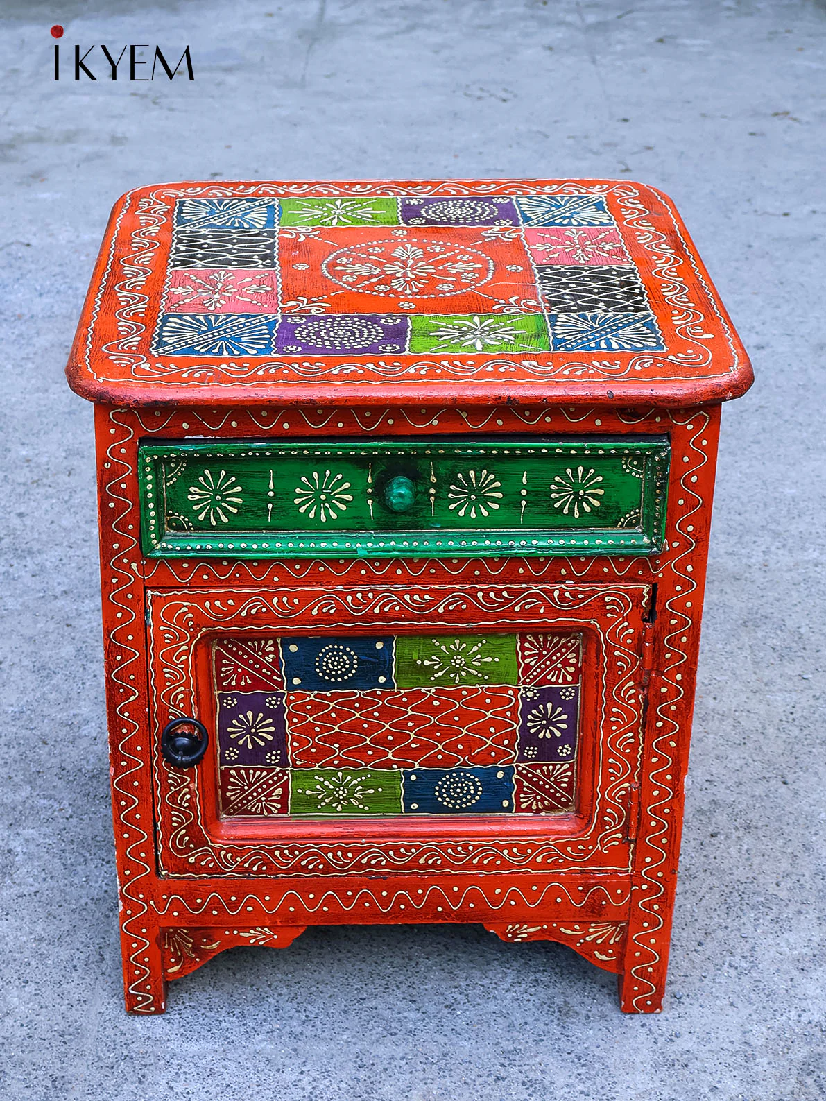 Hand-Painted Wooden Bedside Table - 18.1. Inch - 4JJ02085