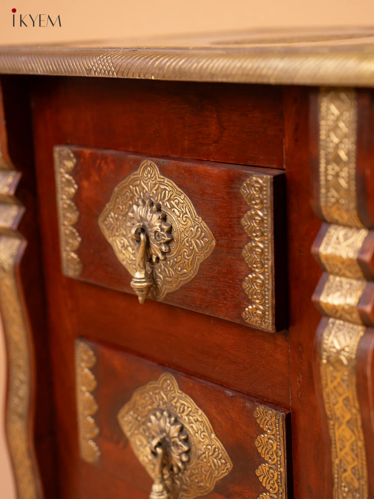 Wooden Brass Fitted Bedside Table - (21.6×16.1) Inch - 4JJ04010 - Image 4