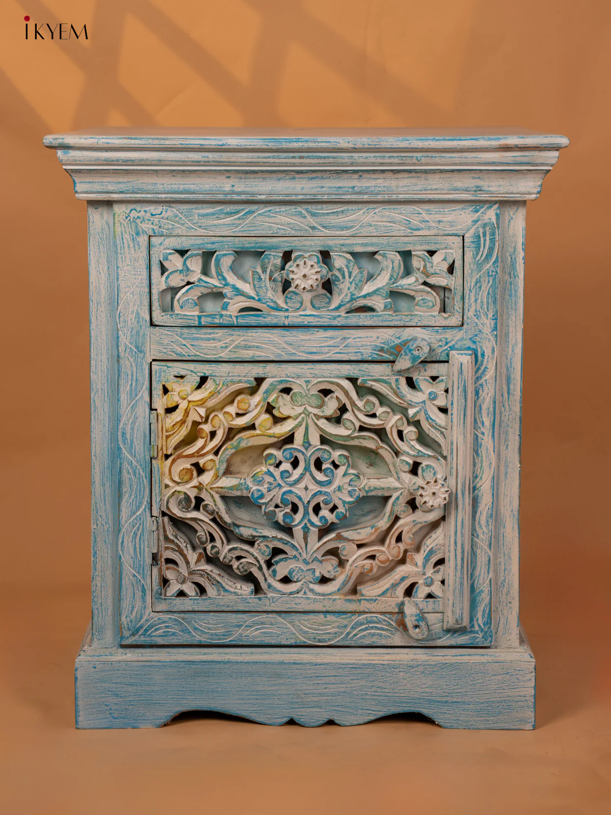 Wooden Bedside Carved Table - (25×21) Inch - 4JJ04027