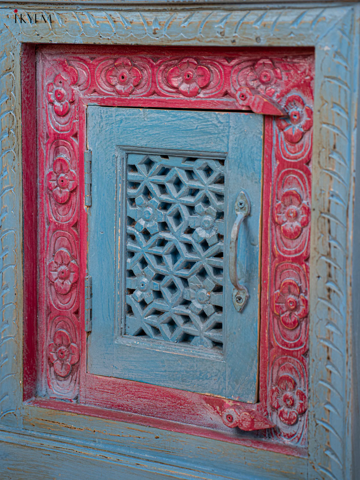 Wooden Bedside Carved - (26×21) Inch - 4JJ04045 - Image 5