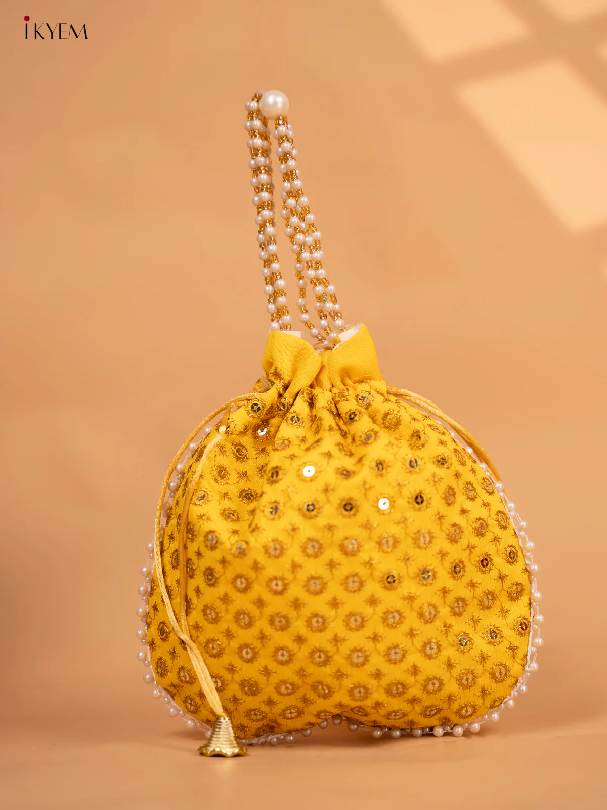 Potli bags with gold Zari work & Beaded Handle - KC29127 - Image 7