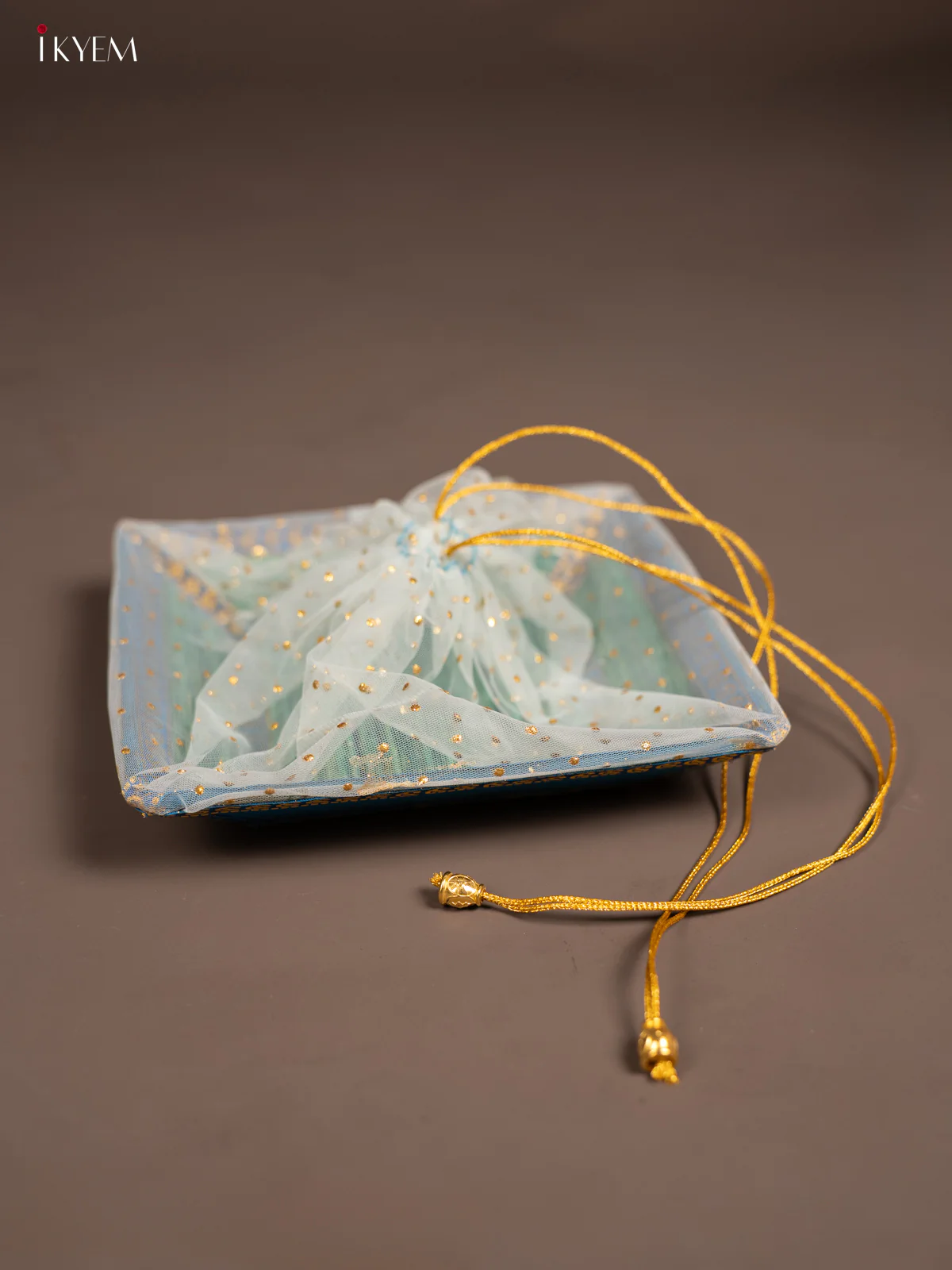 Blue Korai tray with Potli - KE29177 - Image 2