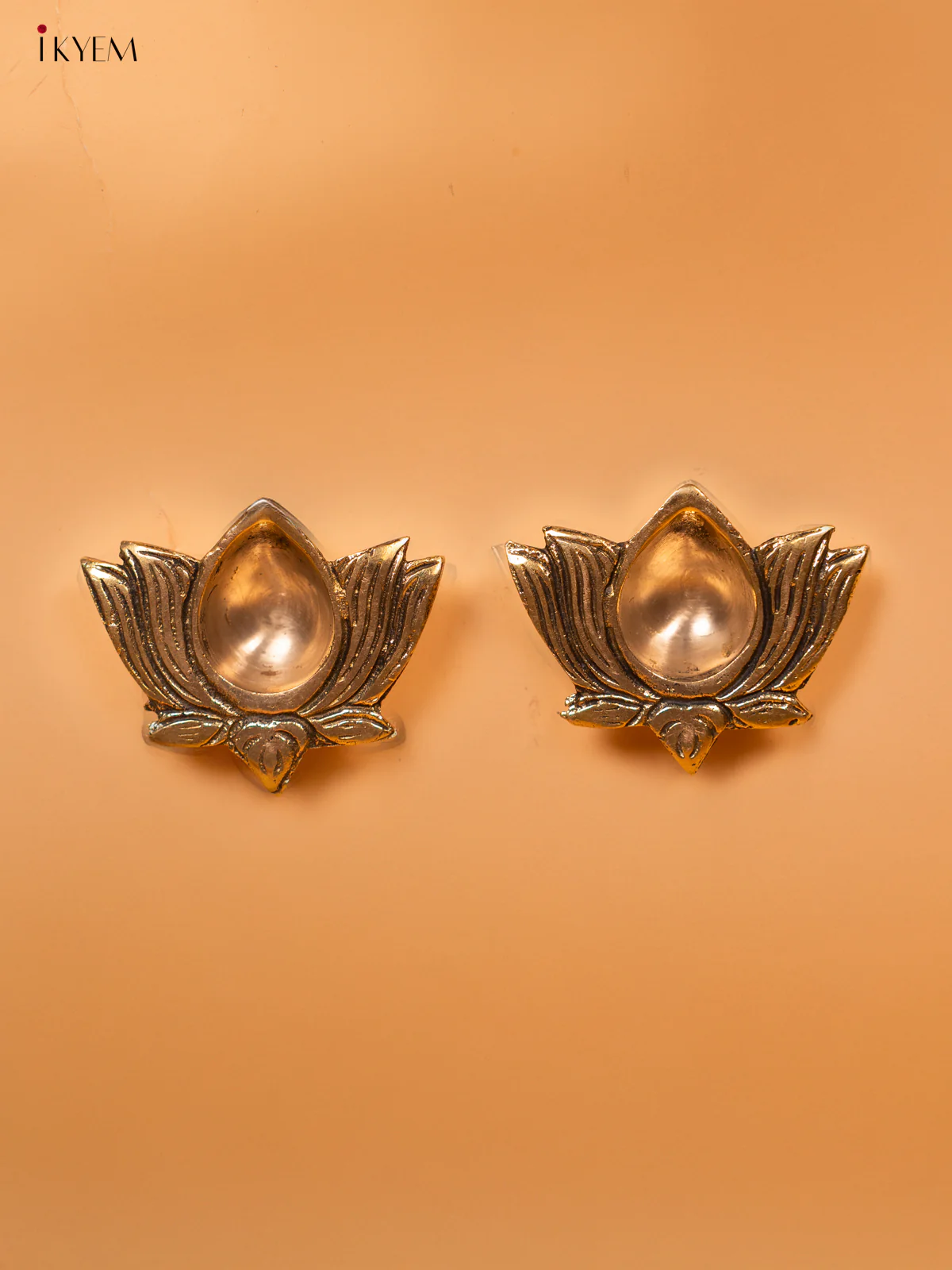 Brass Lotus Diya Antique (set of 2) - KD10112