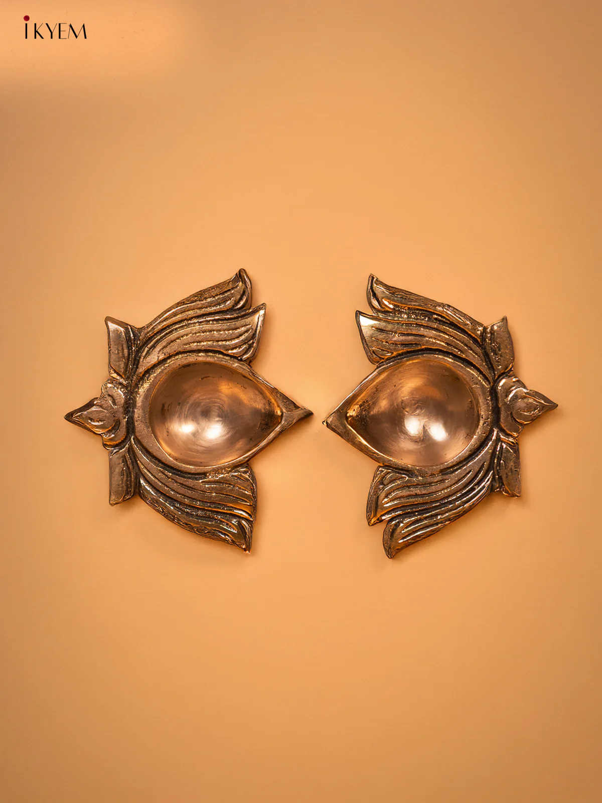 Brass Lotus Diya Antique (set of 2) - KD10112 - Image 3
