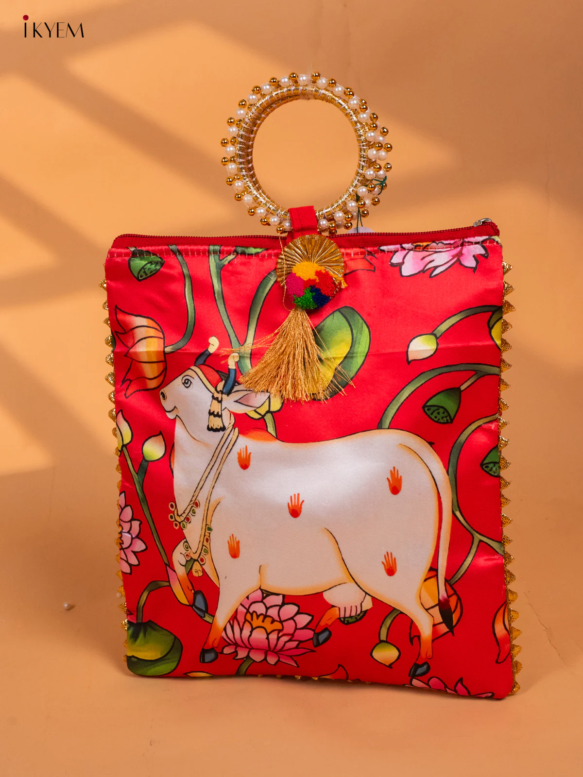 Cow Digital Printed Gift Bags with Bangle handle - KC29119