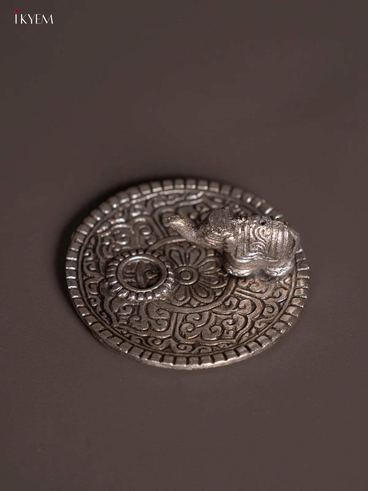 Timeless Silver Plated Elephant Agarbathi Stand - KI09185 - Image 5