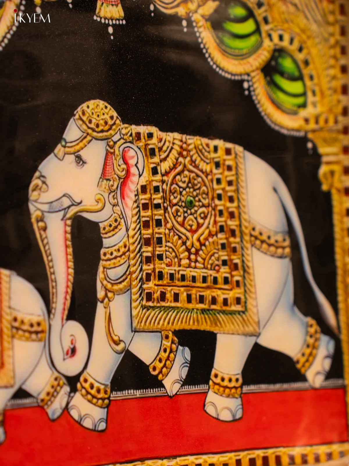 Regal Elephant Family Printed Square Metal Trays - KF25128 - Image 3