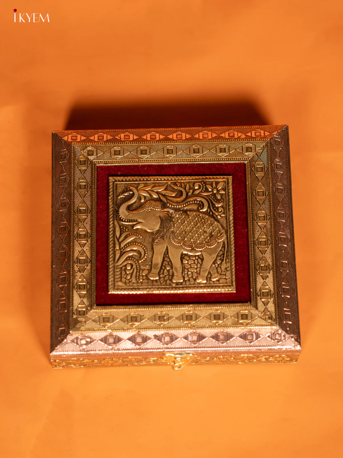 Elephant Printed Oxidized Nuts box - KF06124