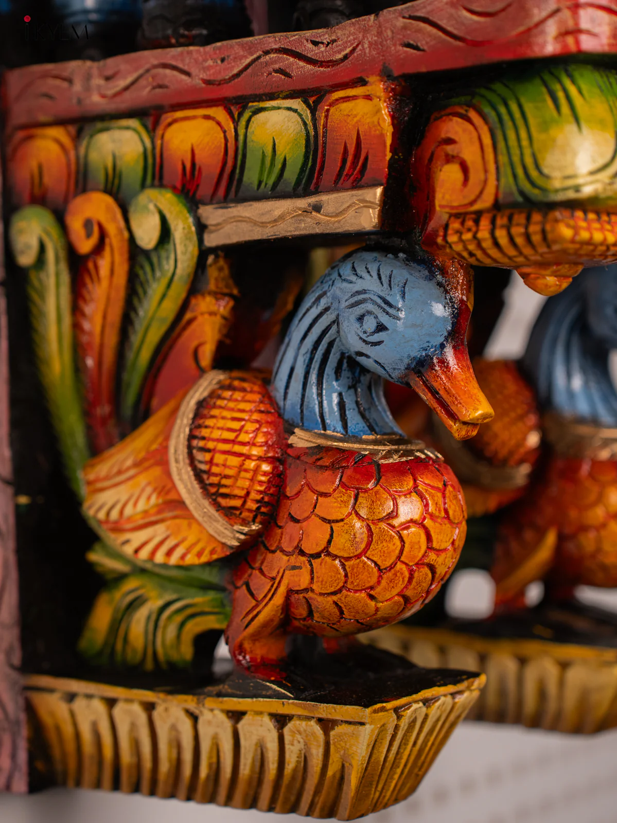 Hand Painted Wooden Wall Bracket OF Elephant & Peacock - KF03153 - Image 3