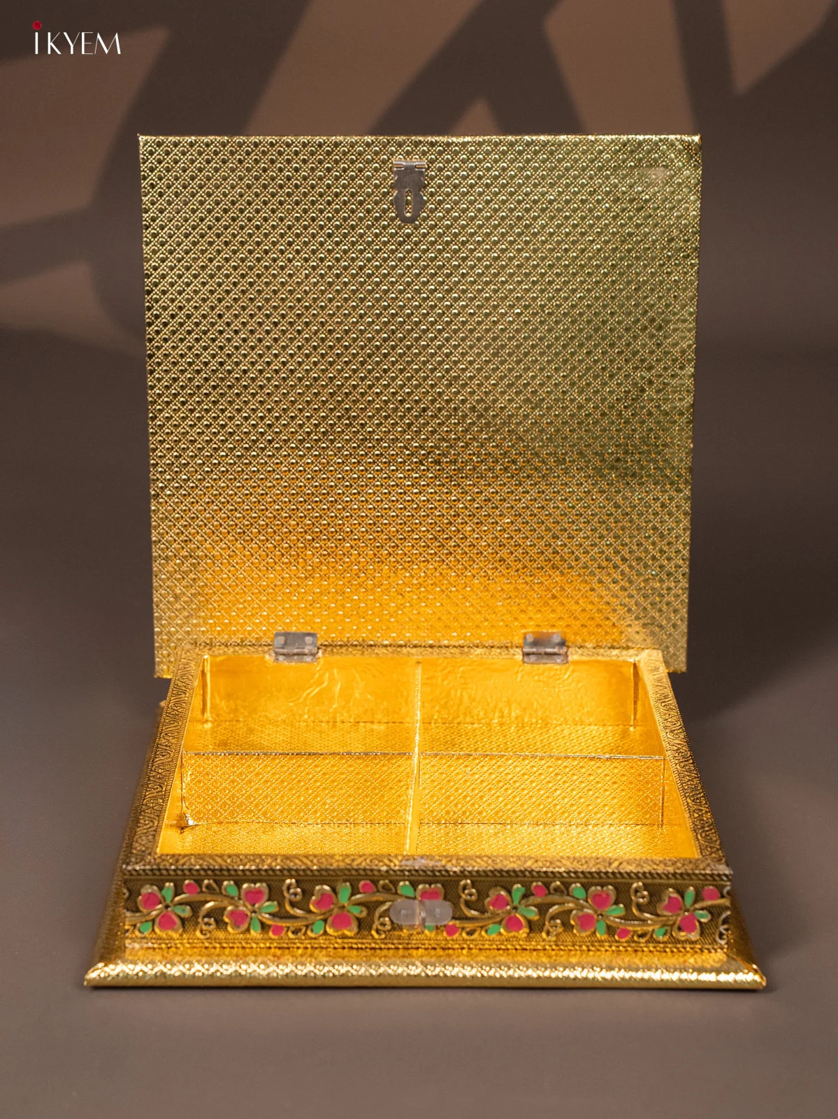 Wooden Dry Fruit Box with Four Compartments Floral Design - KI02132 - Image 4
