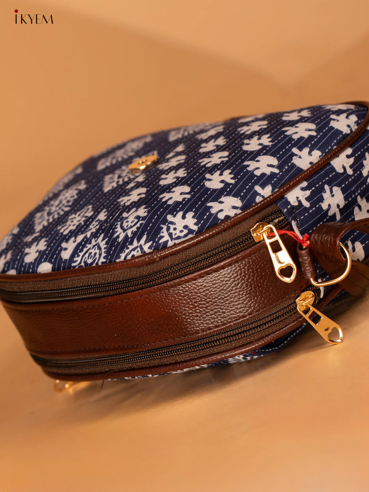 Cotton Printed Sling Bag - Indigo - KA18137 - Image 4