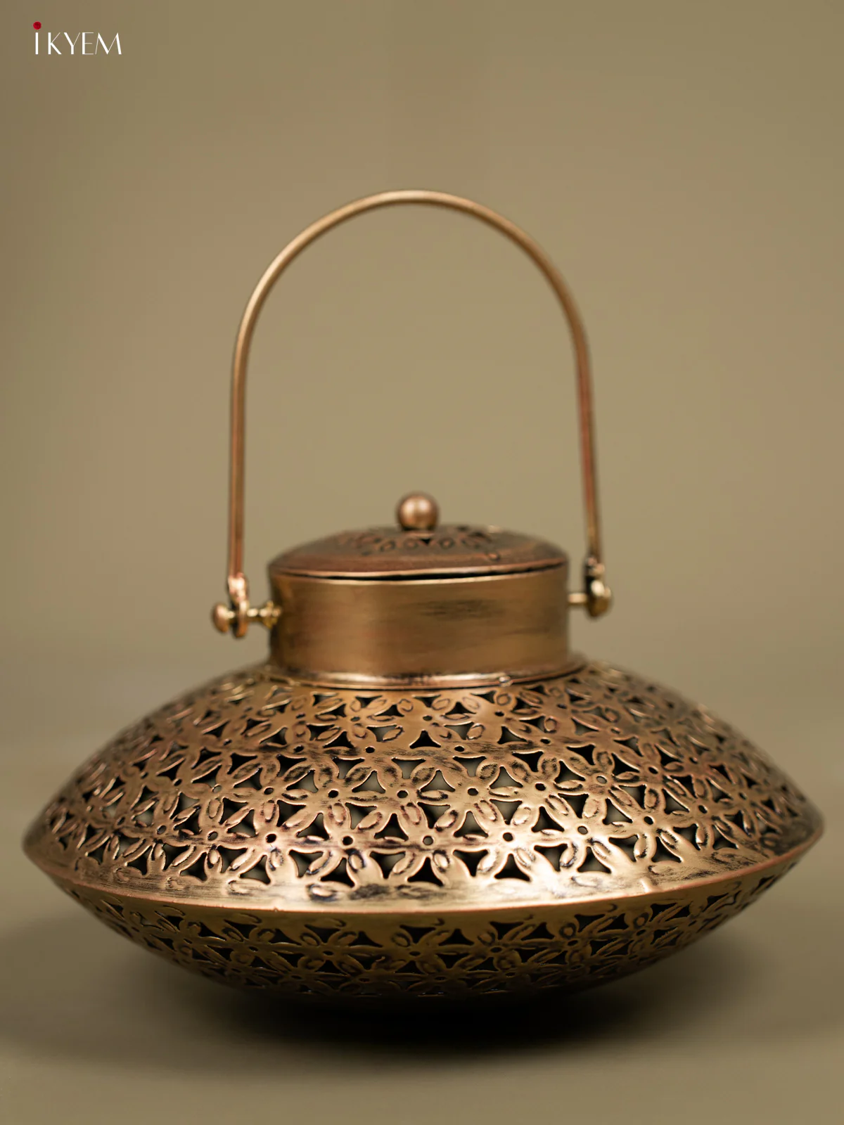 Iron Hanging T-light with Cap Jhaali Pattern - Large - KB04111 - Image 3