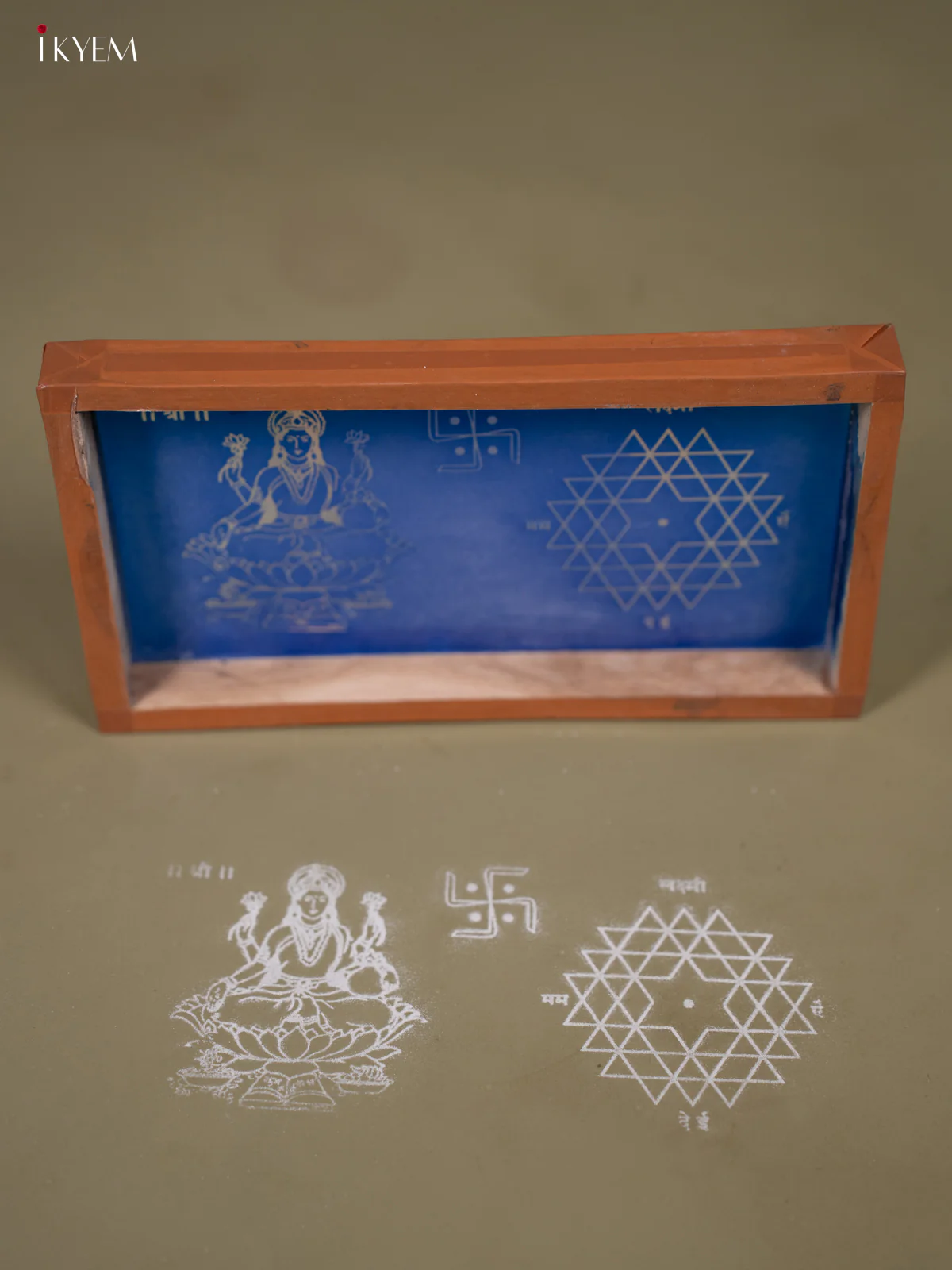 Aishwarya Kolam with Lakshmi Rangoli Stencil - Wooden - (9x5) - KB07116 - Image 3