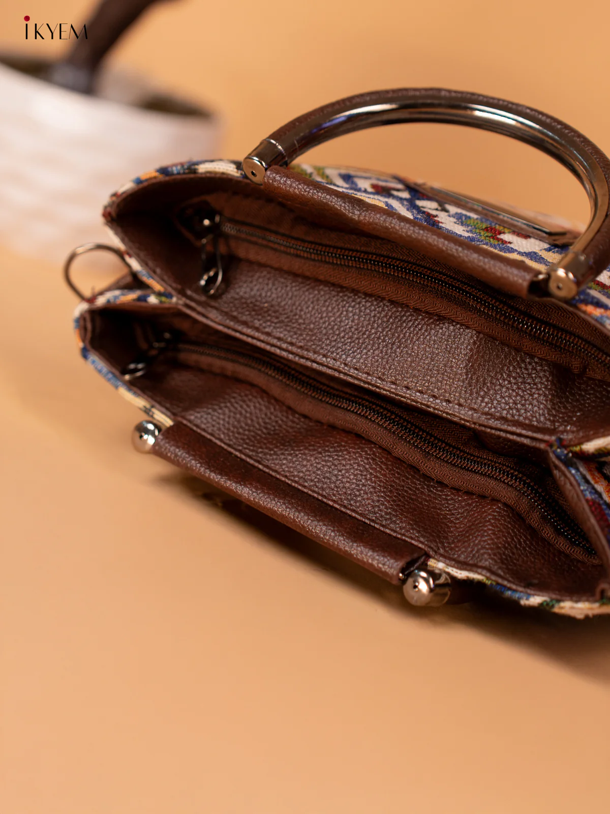 Jacquard Single hand Metal Handle Sling Bag - Beige - KB22118 - Image 5