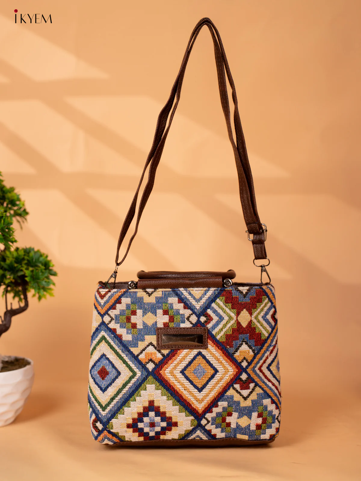 Jacquard Single hand Metal Handle Sling Bag - Beige - KB22118 - Image 6