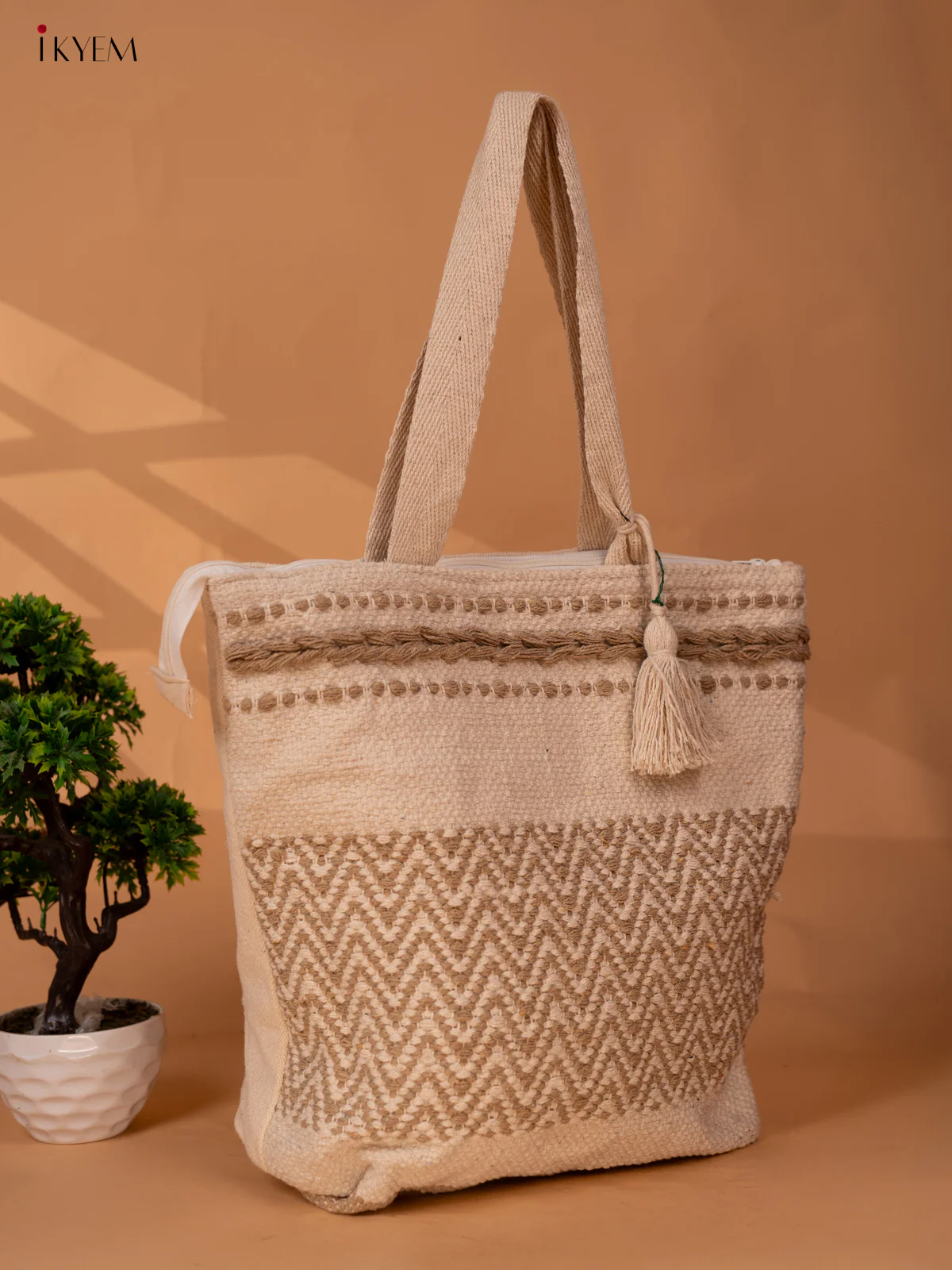 Hand Woven Cloth Bag - Beige - KB22158 - Image 2
