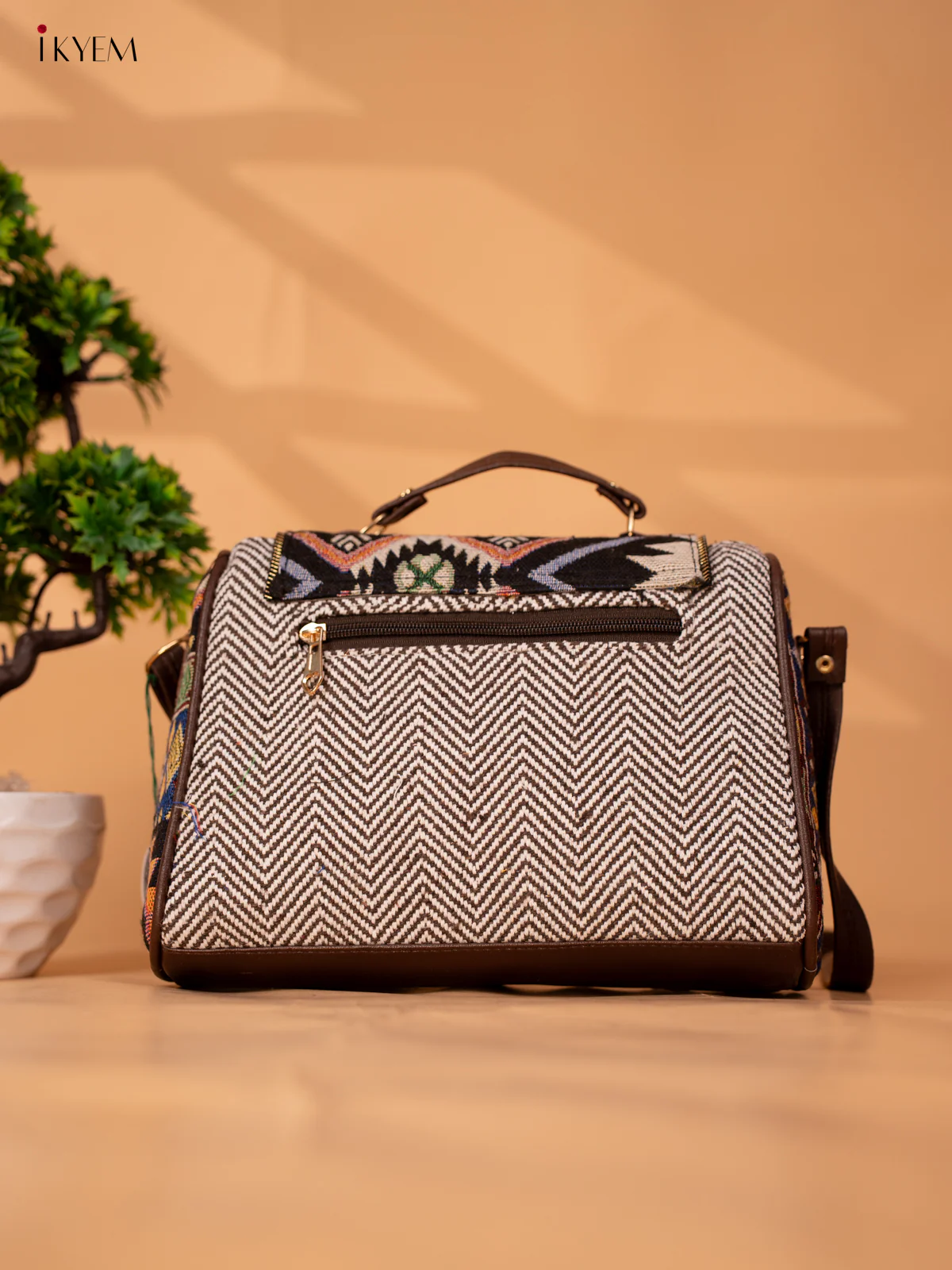 Jacquard Woven Sling Bag - Coffee Brown - KB22165 - Image 4