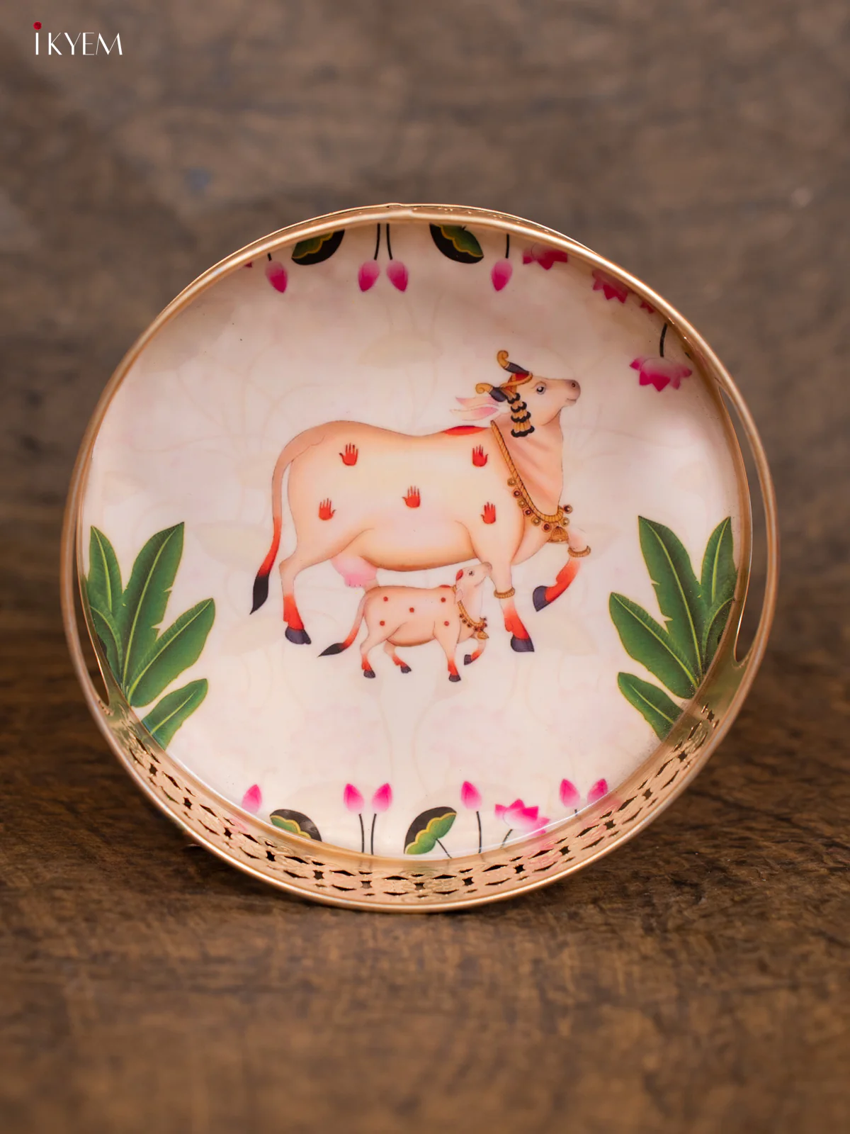 Digital Printed Pichwai Round Thambulam tray - cow & calf - (8×8)- KC12130