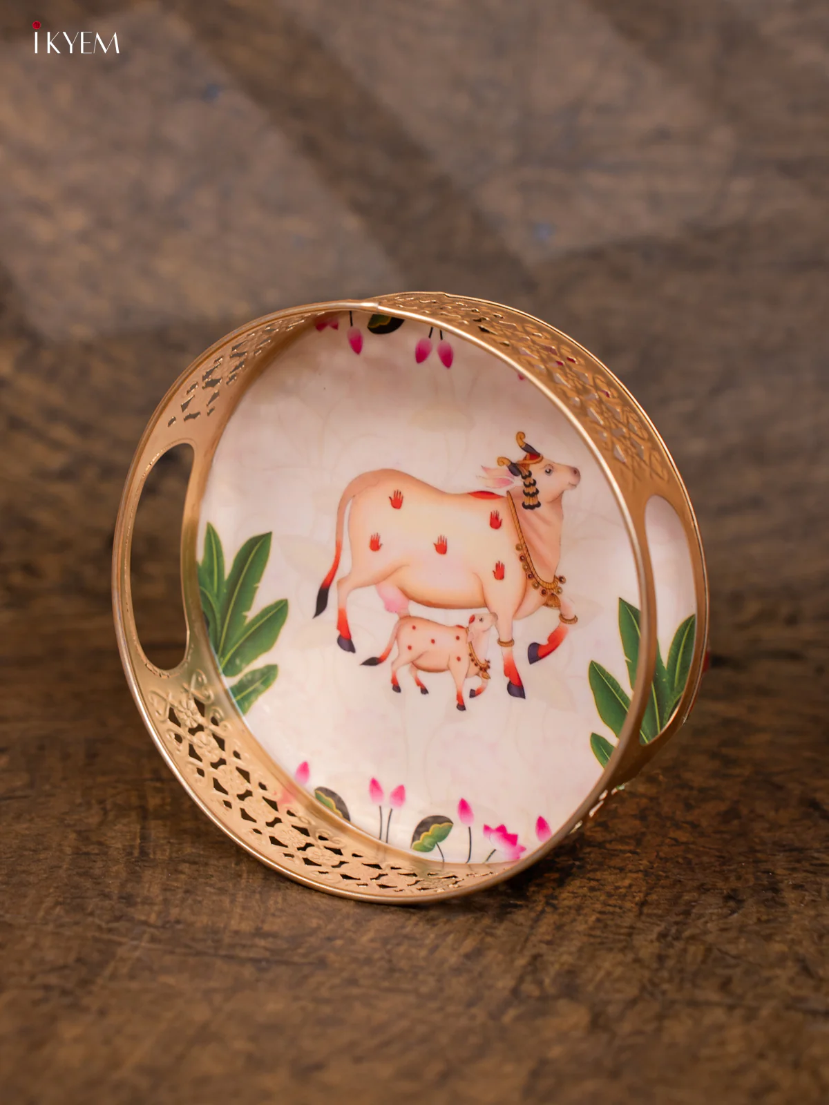 Digital Printed Pichwai Round Thambulam tray - cow & calf - (8×8)- KC12130 - Image 2