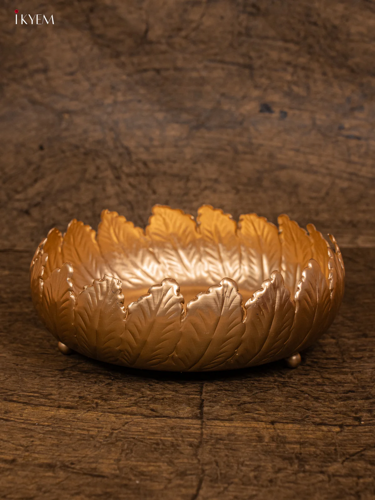 Metal Gold coating Leaf Urli - (10×10) Small - KC18113