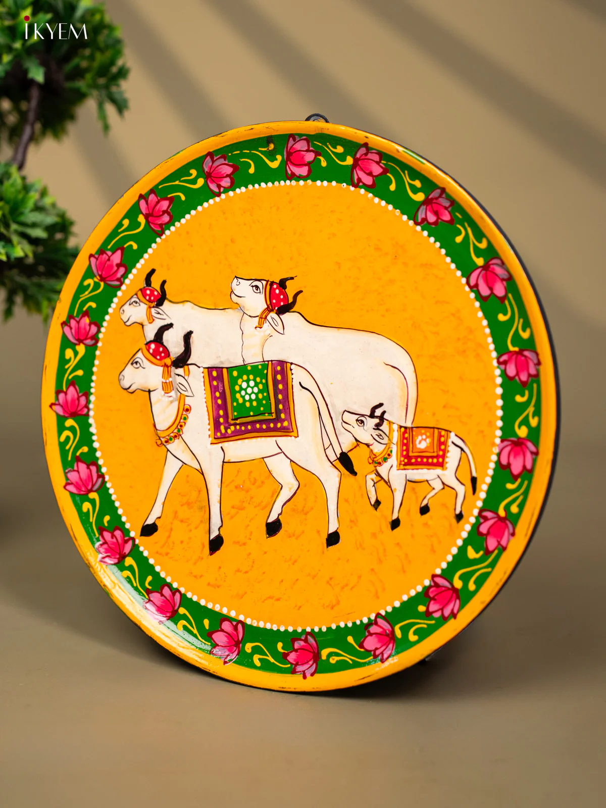 Wooden Hand painted Wall hanging plates - Cow Yellow -KC22121 - Image 4