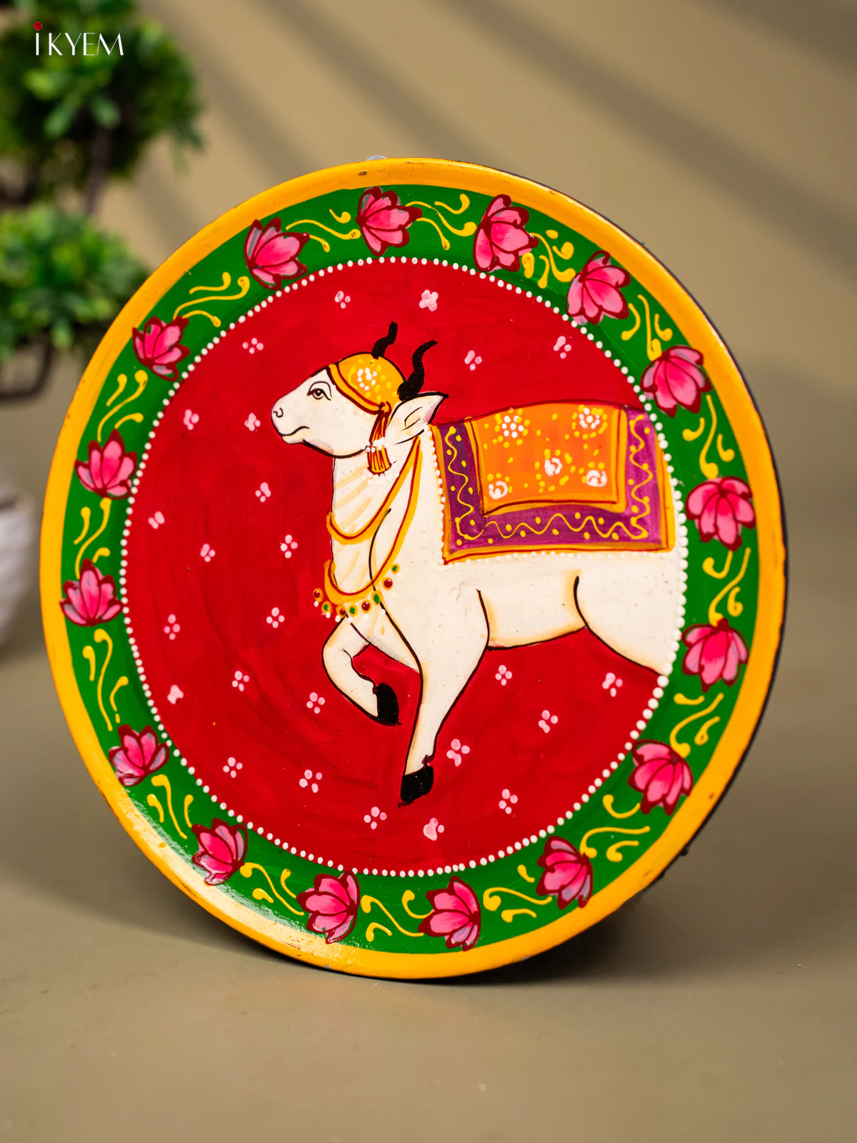 Wooden Hand painted Wall hanging plate - Cow Red- KC22128 - Image 4