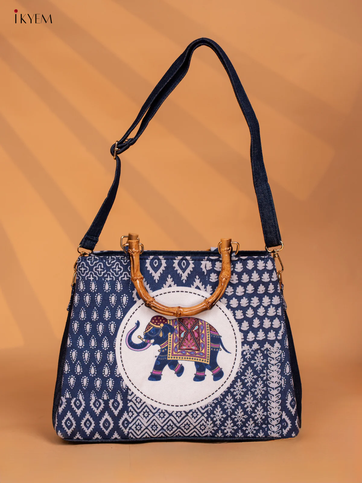 Jacquard Printed Elephant Handbag Single Hand Wooden Handle Handbag - white & Blue - KD05112 - Image 3