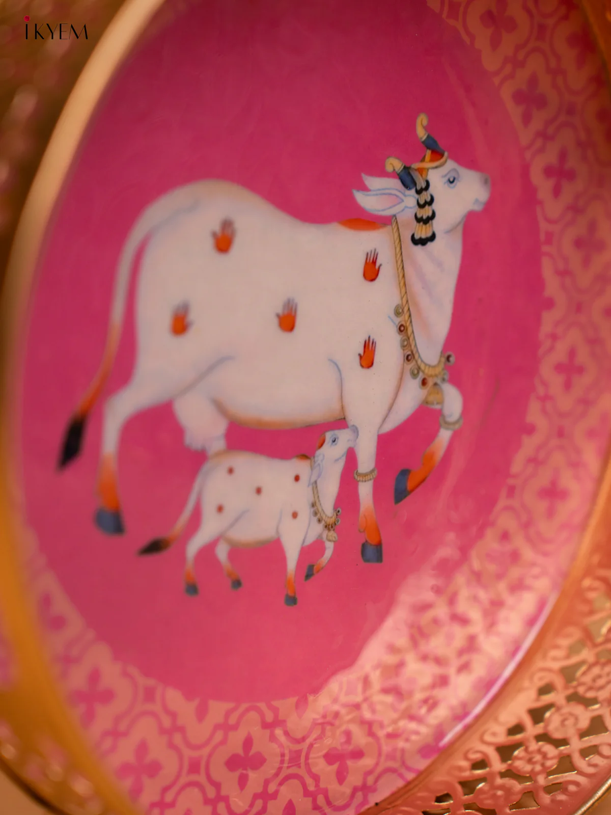 Metal Digital Pichwai tray Cow and Calf - Pink - 10 - Inch - KD12120 - Image 3