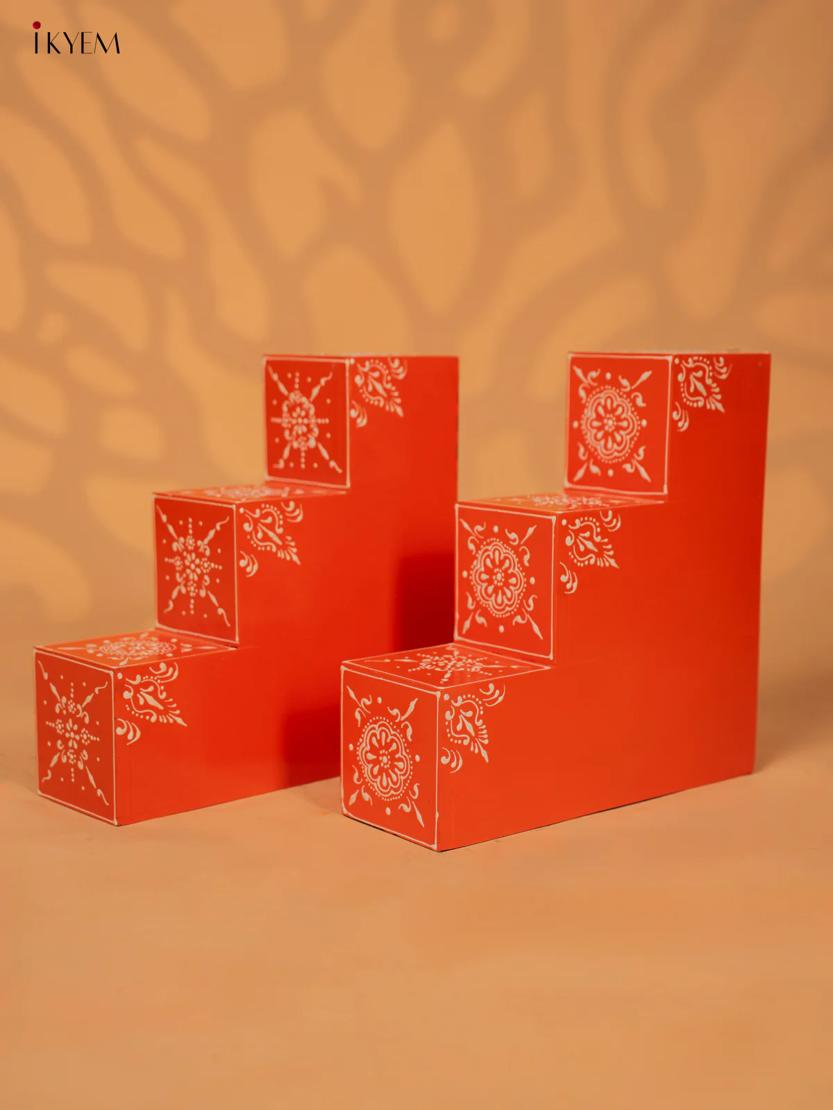 WOODEN HANDPAINTED 3-STEP DIYA PADI (set of 2) - ORANGE - KD18174 - Image 3