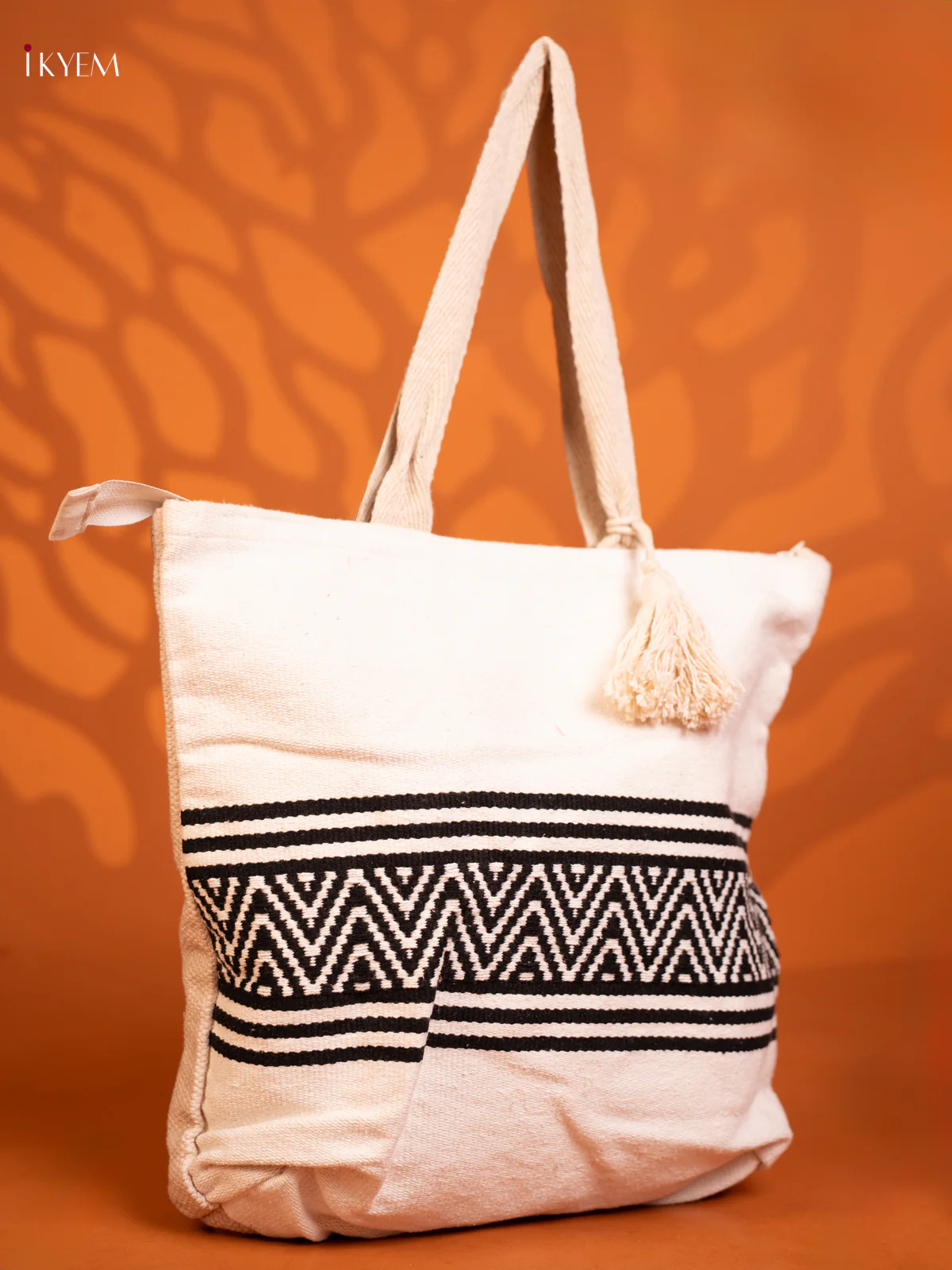 Cloth Bag White With Black - KD26465 - Image 2
