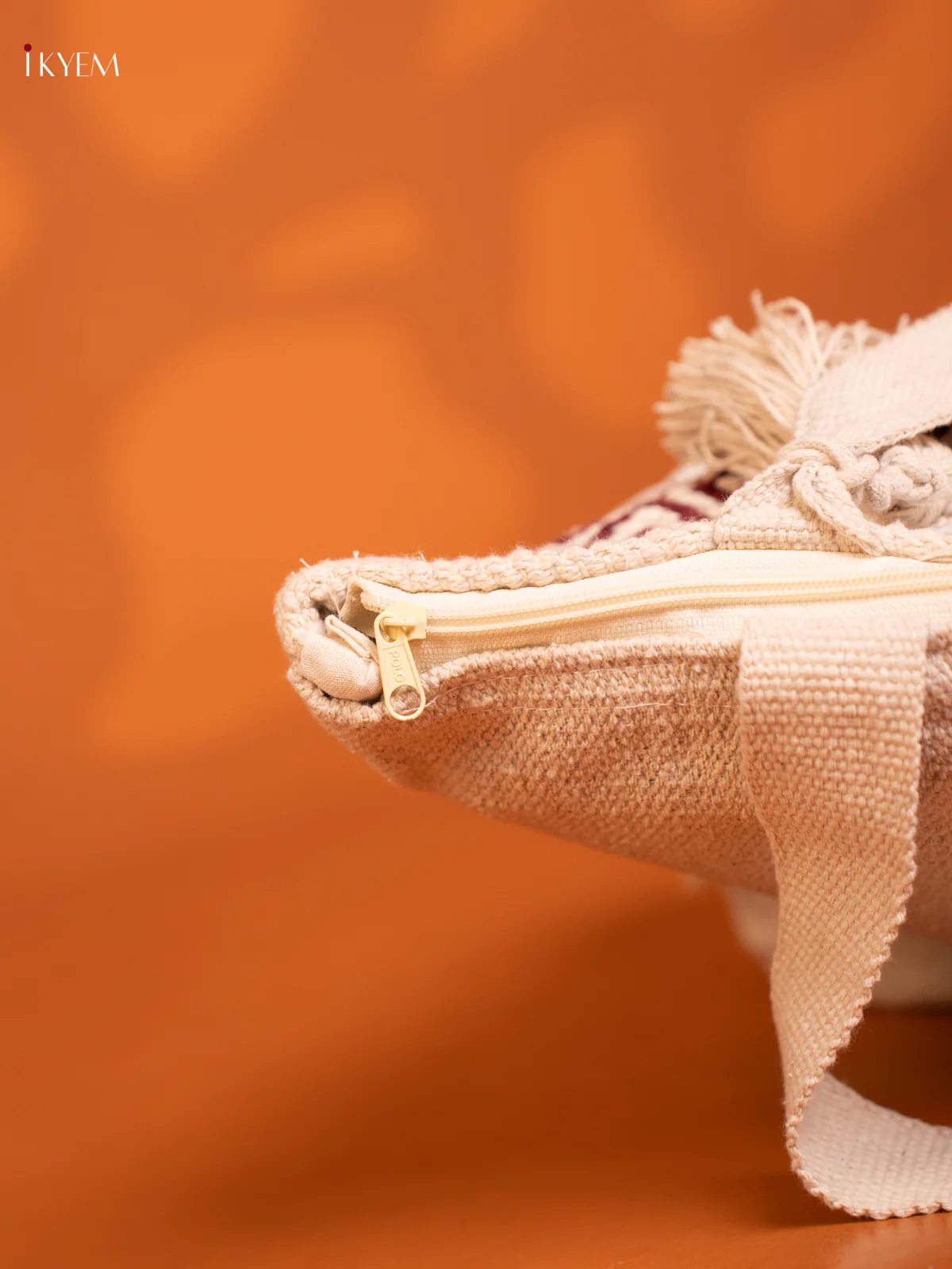 Cloth Bag Mroon - Image 3
