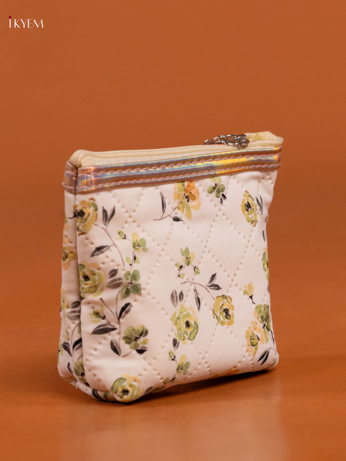 Floral Printed Small Coin Pouch with 1 Compartments - White - KD26565
