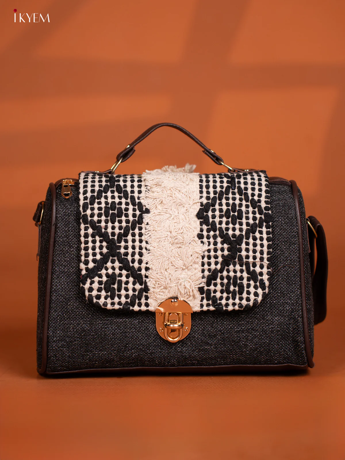 Jacquard Embroidered Gusset & Flap Leather Sling Bag with 3 Compartments - Grey with Cream - Image 2