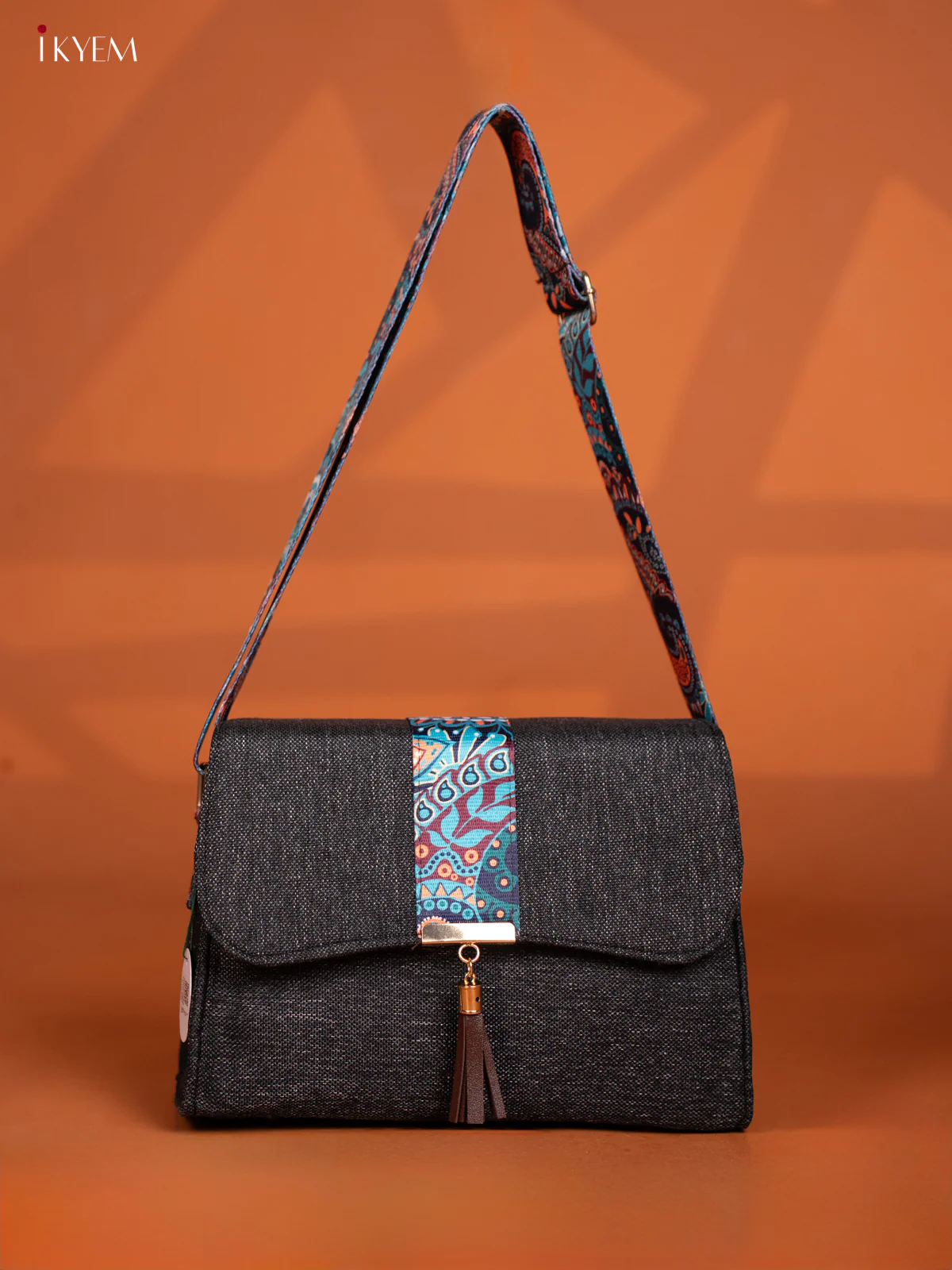 Jacquard Printed Sling Bag - Black - KD26595 - Image 5